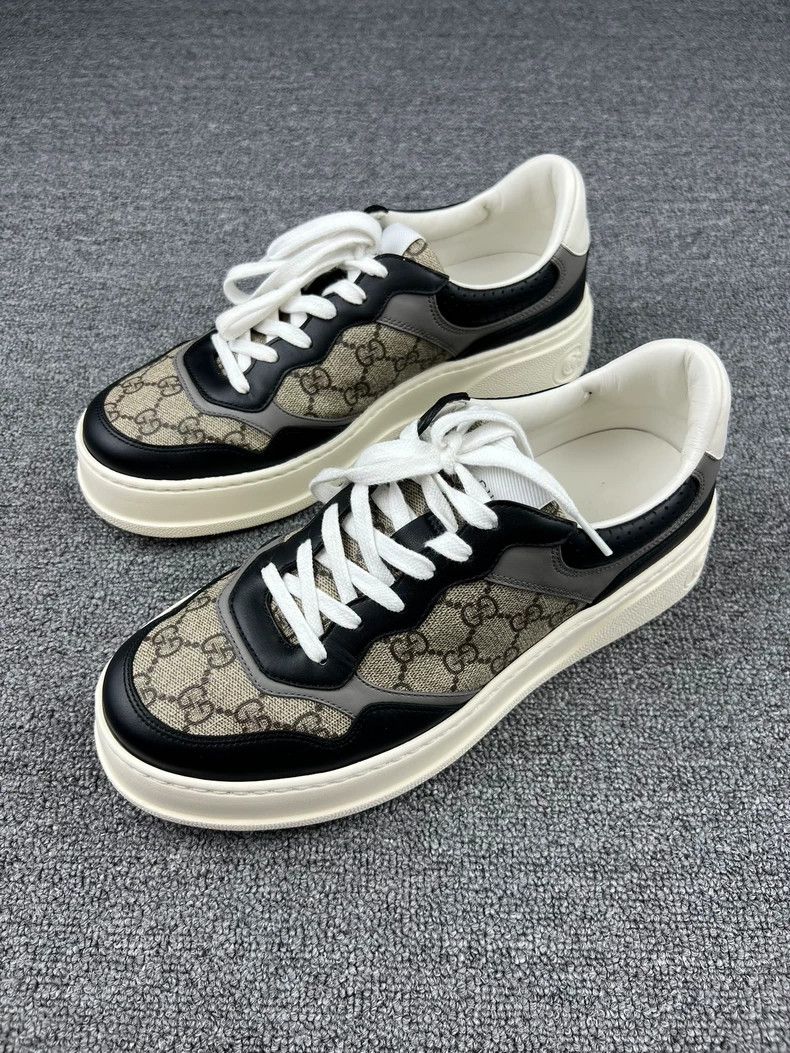 Gucci Gucci Gray Logo Print Low-Top Sneakers Size US 8 / EU 41 - 1 Thumbnail