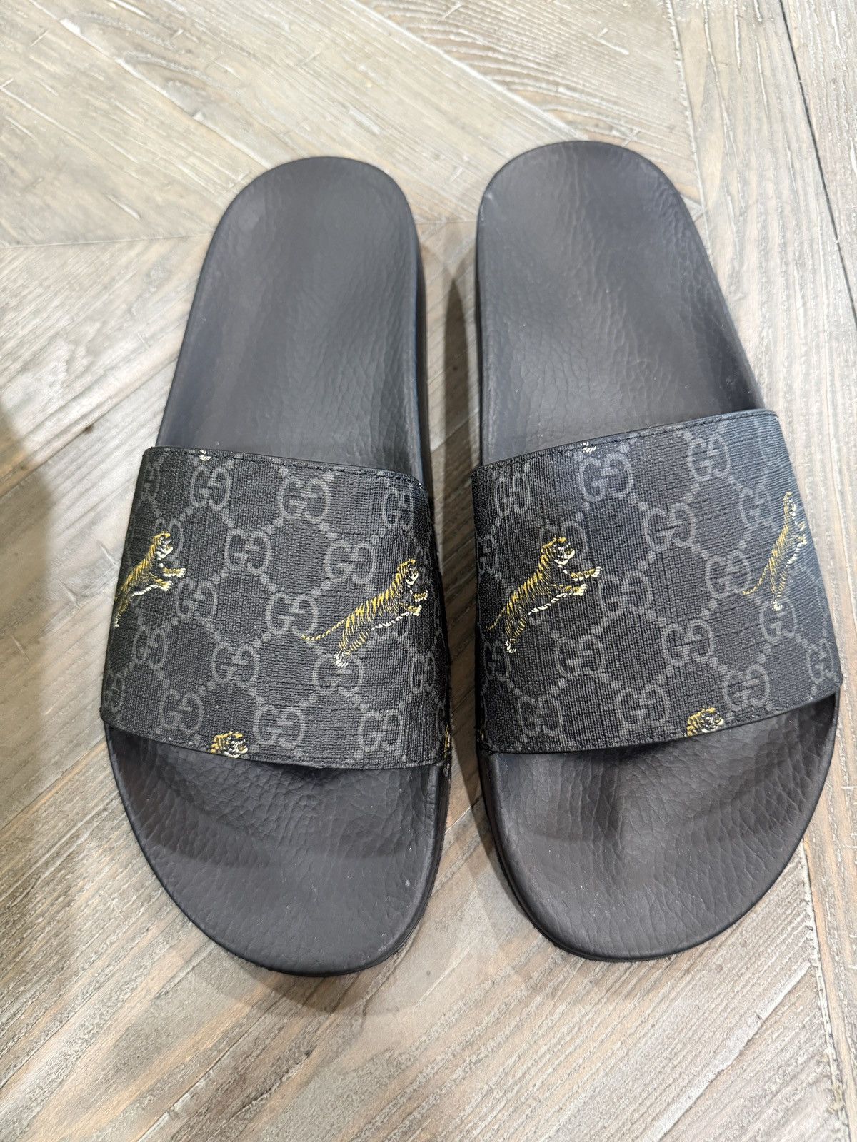 Gucci Gucci Supreme Tigers Black Size US 12 / EU 45 - 1 Thumbnail