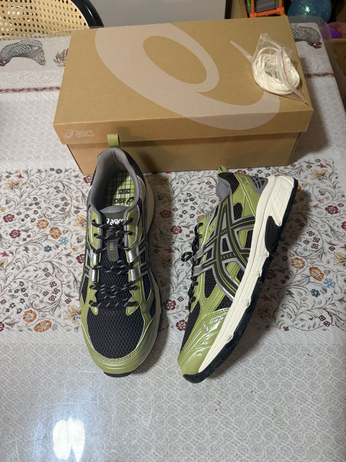 Kith Kith ASICS GEL-NUNOBIKI™ DELICIOSOE / PURE SILVER Size 11 Size US 11 / EU 44 - 1 Thumbnail