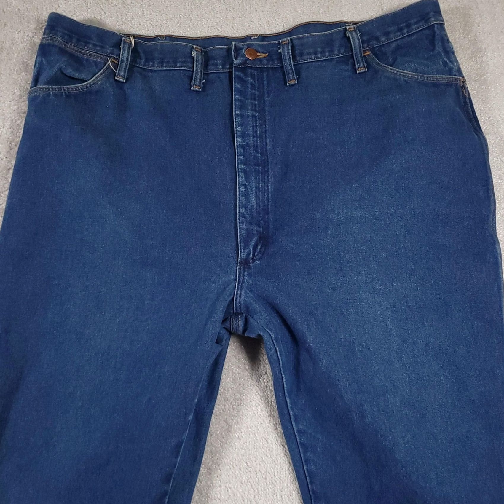 Wrangler VINTAGE Wrangler Jeans Mens 46x30 Blue Relaxed Fit Classic Five Pocket Denim Pants USA Wrangler Cowboy Cut 936DEN Mens Jeans Size US 30 / EU 46 - 3 Thumbnail