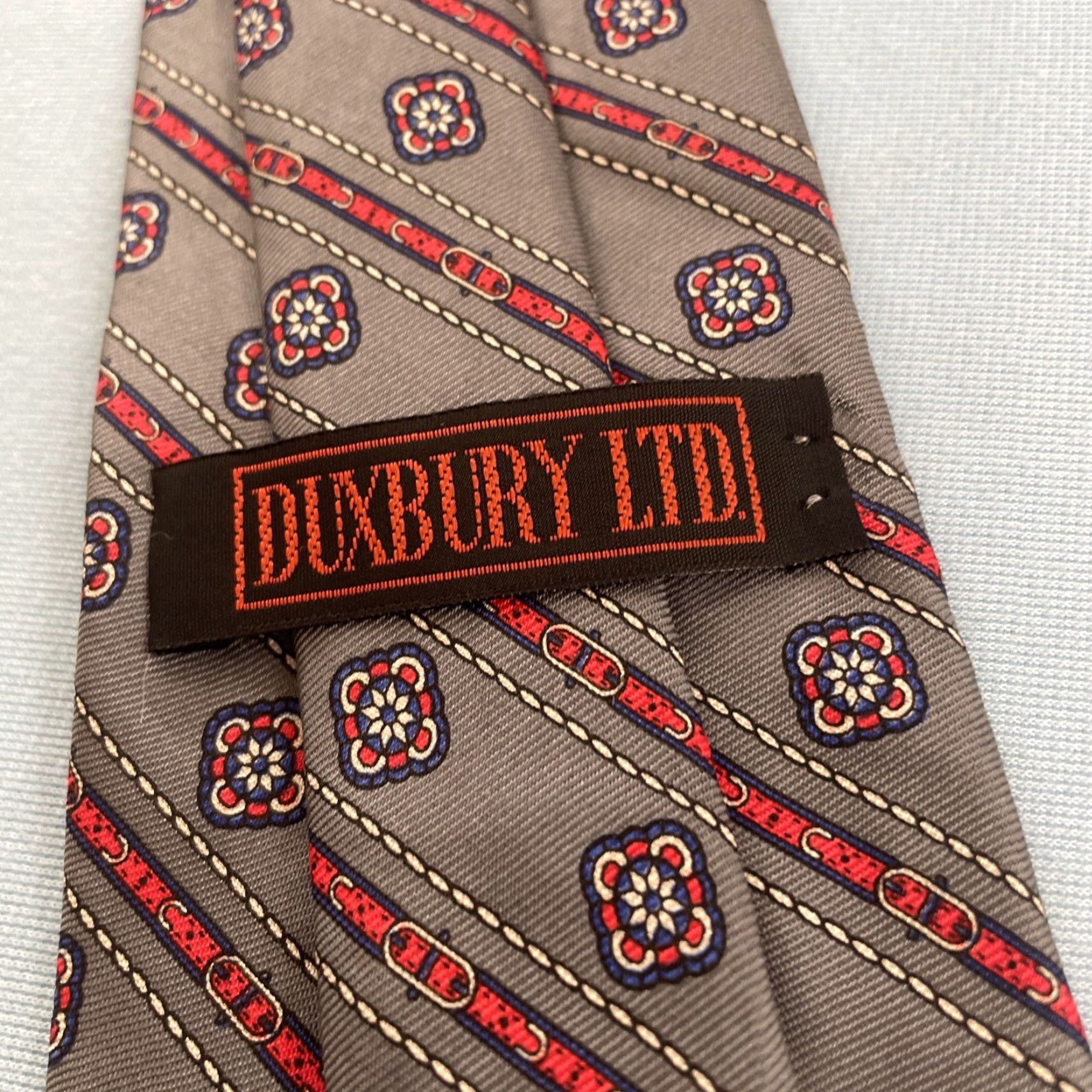 Vintage VINTAGE Duxbury Ltd. Silk Tie Art Deco Belt Neat Gray Repp Stripe Western Aztec Silk Tie 3x58 Mens Neckwear Belt Buckle Motif Size ONE SIZE - 4 Thumbnail