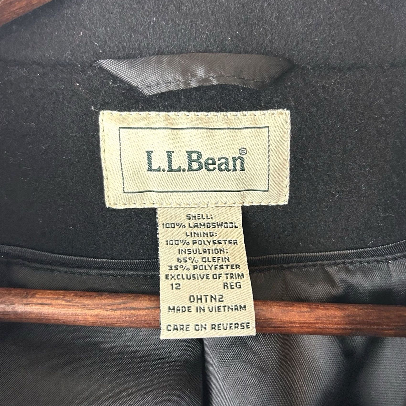 Vintage LL Bean Womens 12 Reg Black Lambswool Preppy Long Overcoat Quiet Luxury Outdoor Overcoat BlacK Lambswool 90s Preppy City Ivy Womens Size XL / US 12-14 / IT 48-50 - 4 Thumbnail