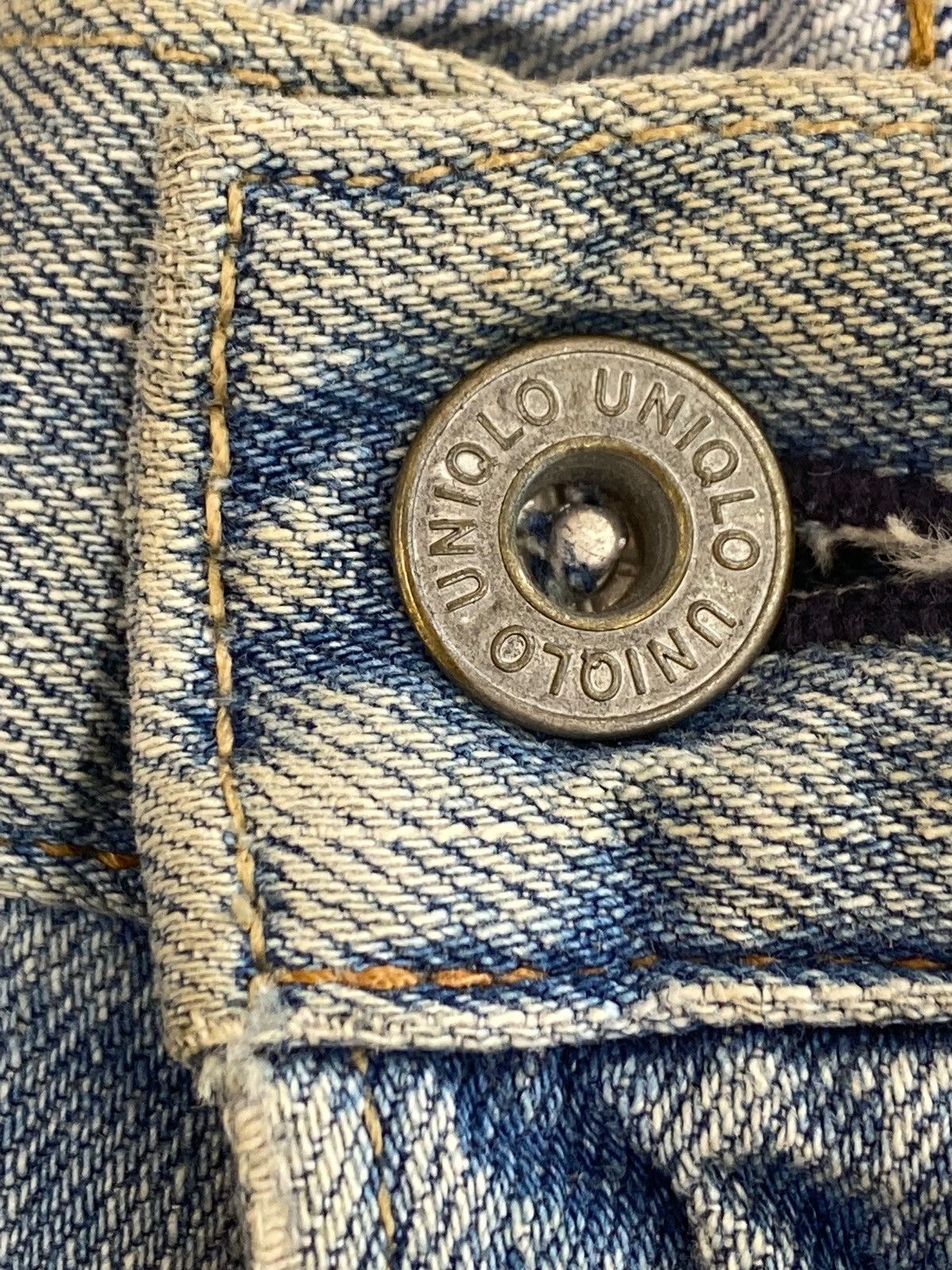 Uniqlo Uniqlo Faded Mud Wash Style Selvedge Jeans Size US 32 / EU 48 - 14 Thumbnail