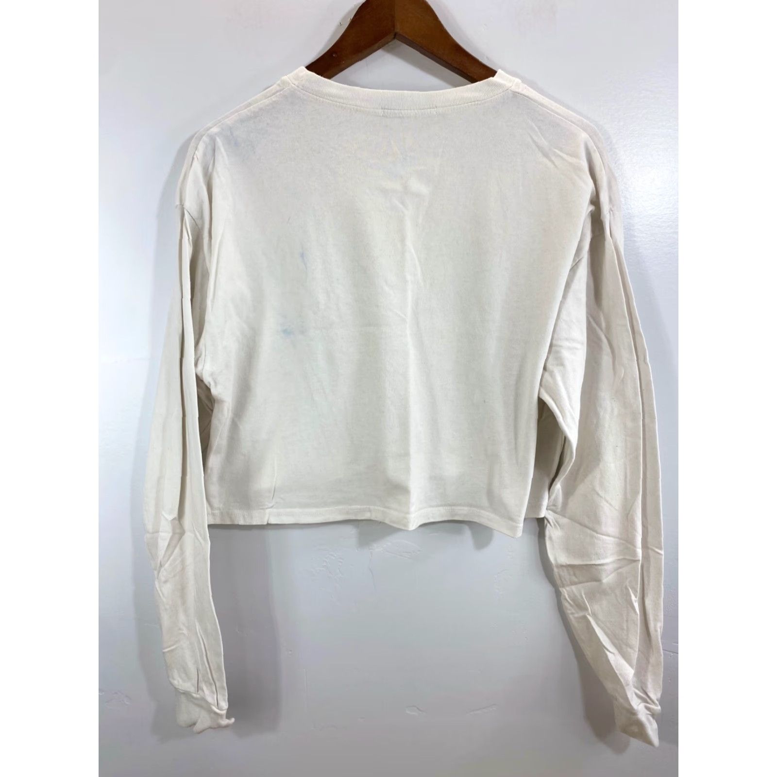 Brandy Melville VINTAGE Brandy Melville Kon Kay Chill Since 1993 Long Sleeve Crop Top Womens 90s T-Shirt White Logo XS? wait size One Size. Size ONE SIZE - 3 Thumbnail