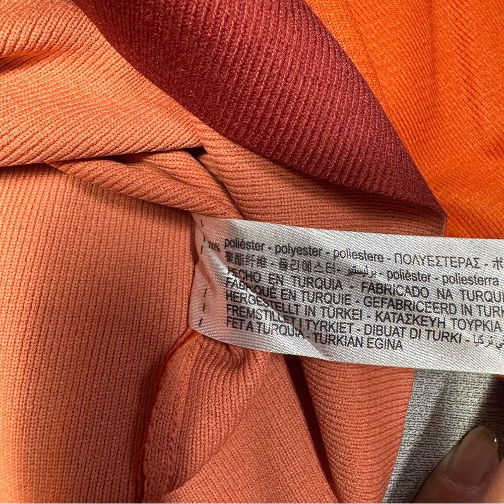 Zara NWT New Zara Asymmetrical Orange Ombre Knit Top Size M Size M / US 6-8 / IT 42-44 - 8 Thumbnail