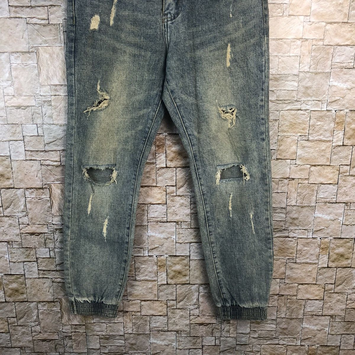Japanese Brand Bvsseve Blue Distressed ripped jogger Denim Pants #A43 Size US 32 / EU 48 - 3 Thumbnail