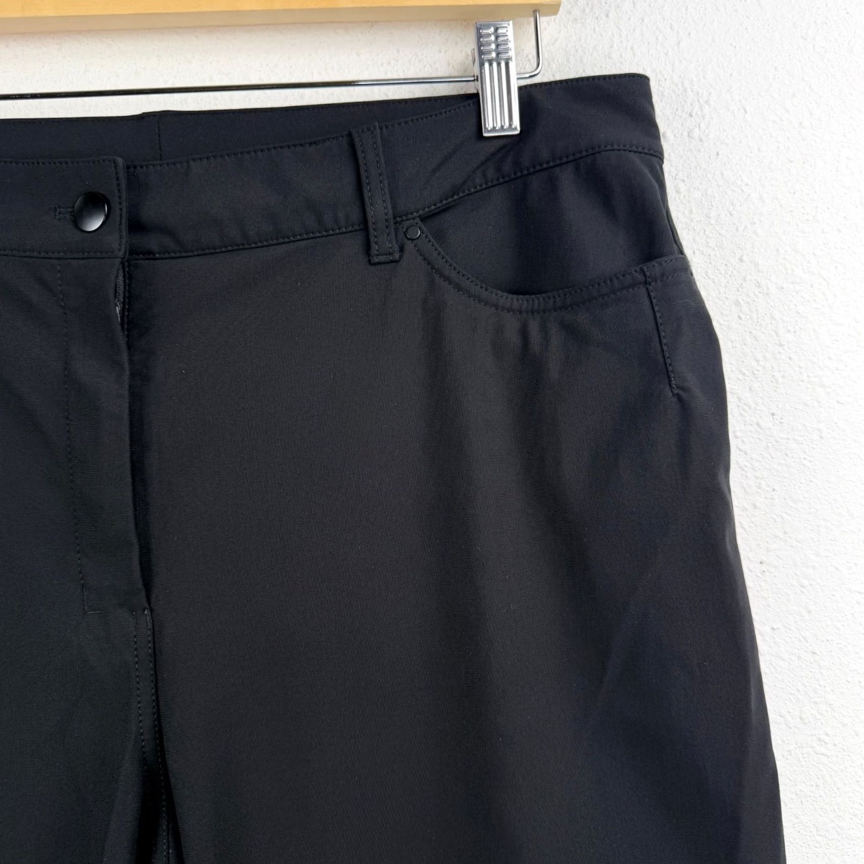 Lululemon Lululemon Pants 33 Black City Sleek 5 Pocket Wide Leg Utlitech 33x25 READ Pants Men Regular Wide-Leg Black 33"} Size US 33 - 4 Thumbnail