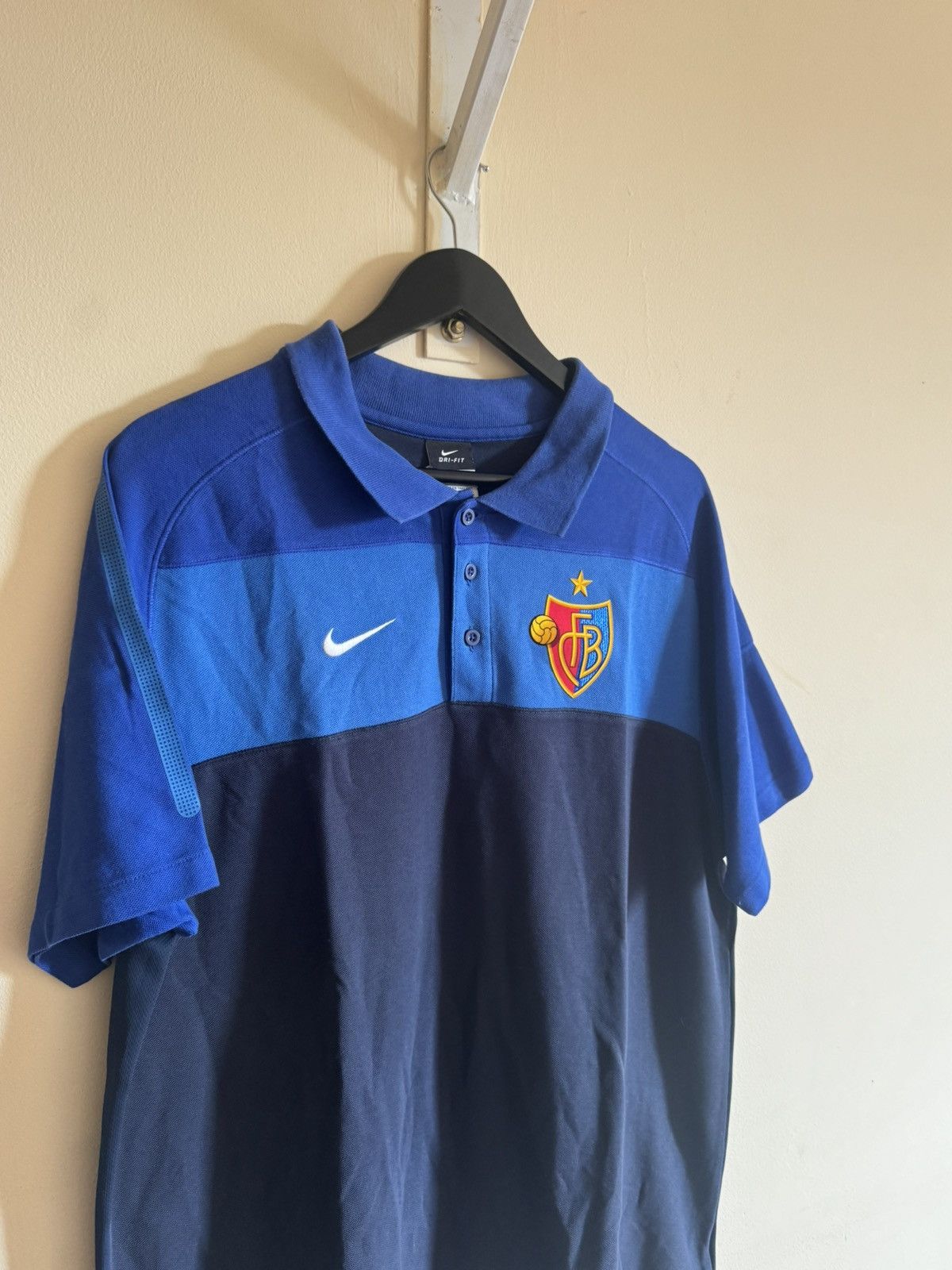 Nike Polos Nike F.C. Basel 2011 Size US L / EU 52-54 / 3 - 2 Thumbnail