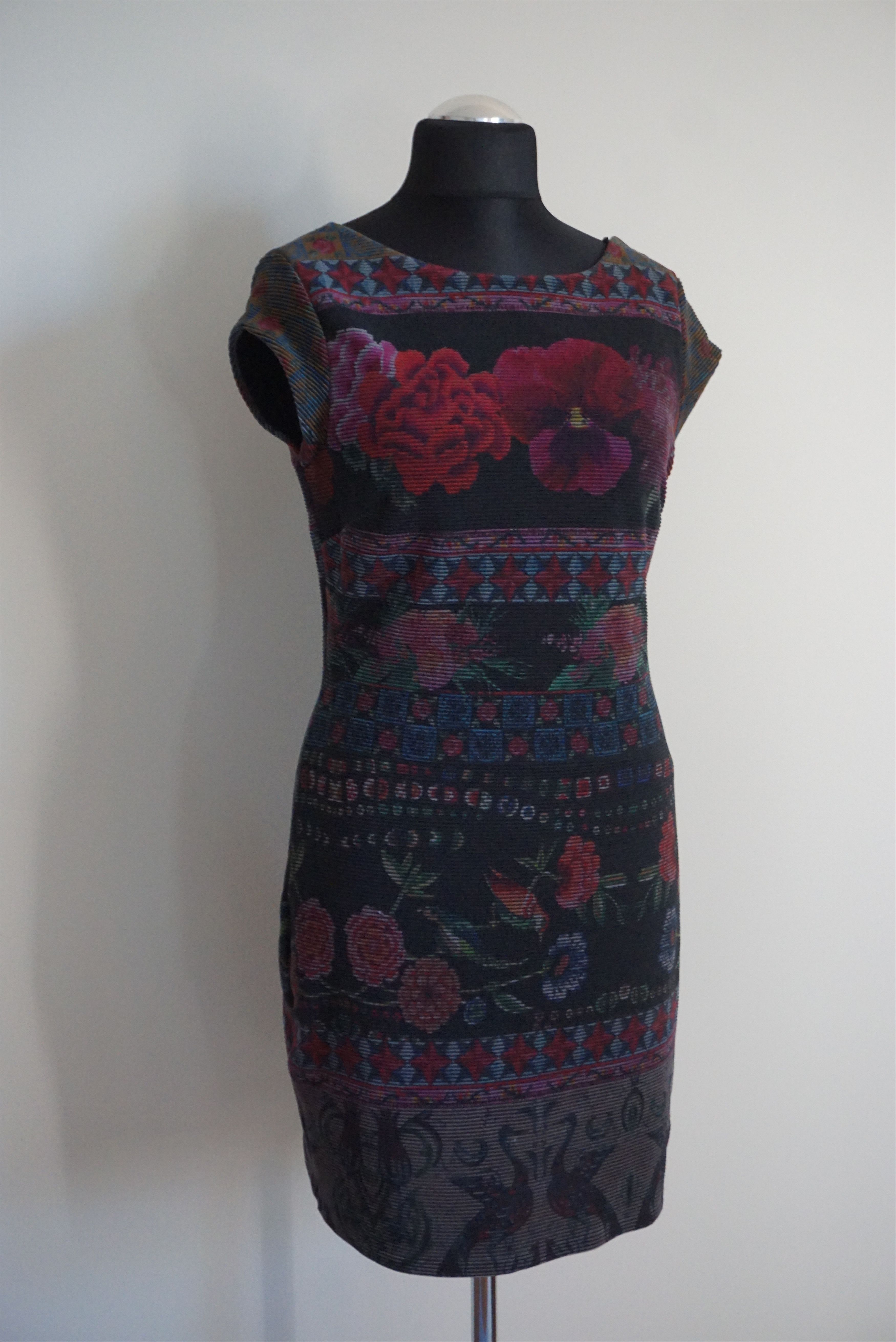 Designer Desigual pencil dress XL 10 12 floral slim fit boho Size XL / US 12-14 / IT 48-50 - 14 Thumbnail