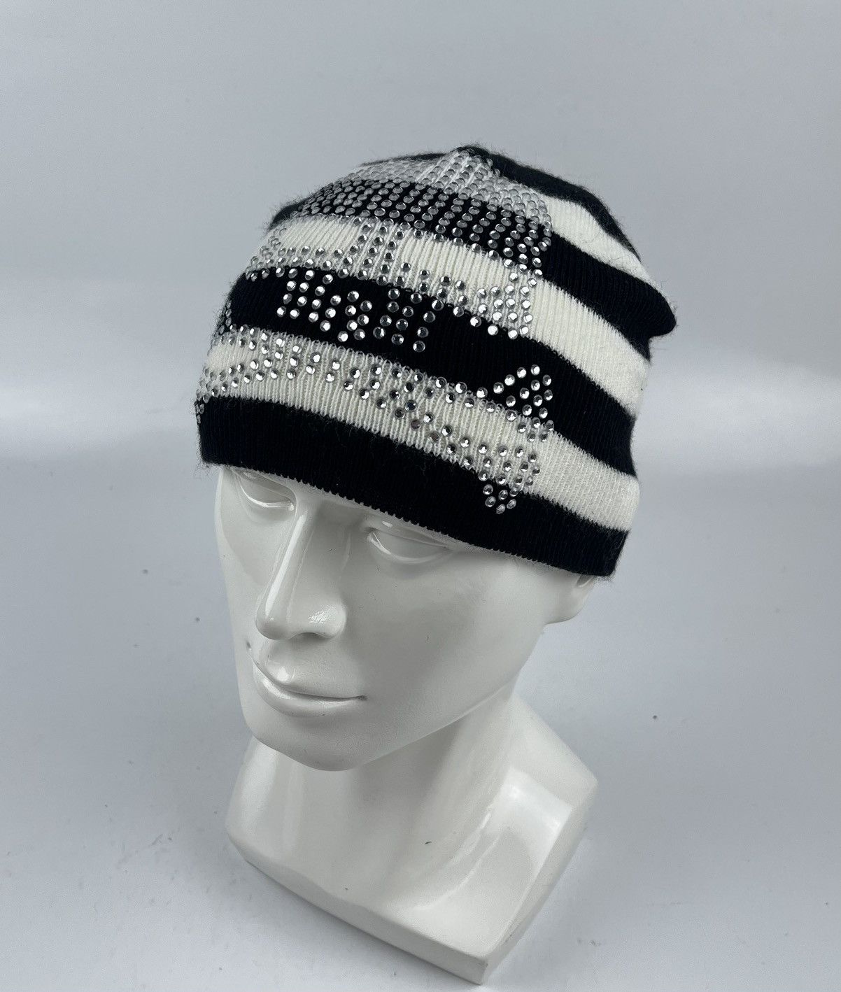 image of Seditionaries Prison Skull Beanie Hat Snow Cap Tc15, Men's