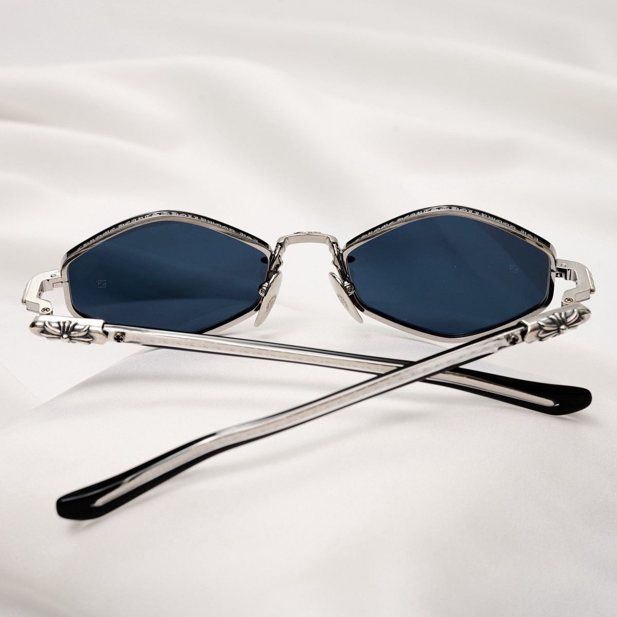 Chrome Hearts CHROME HEARTS NIP SLIP BRUSHED ALLOY/BLACK-BLACK-PLASTIC SUNGLASSES Size ONE SIZE - 7 Thumbnail