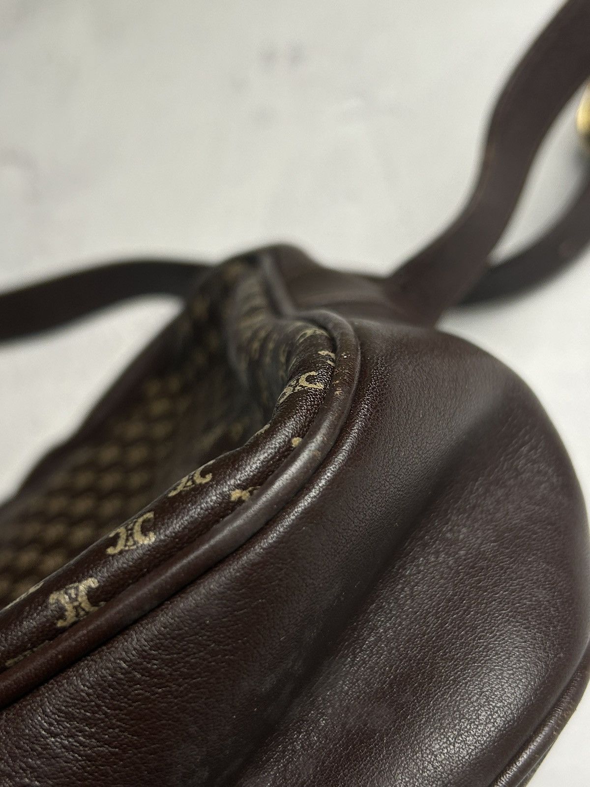 Celine × Designer Celine shoulder bag Triomphe gold hardware leather Size ONE SIZE - 10 Thumbnail