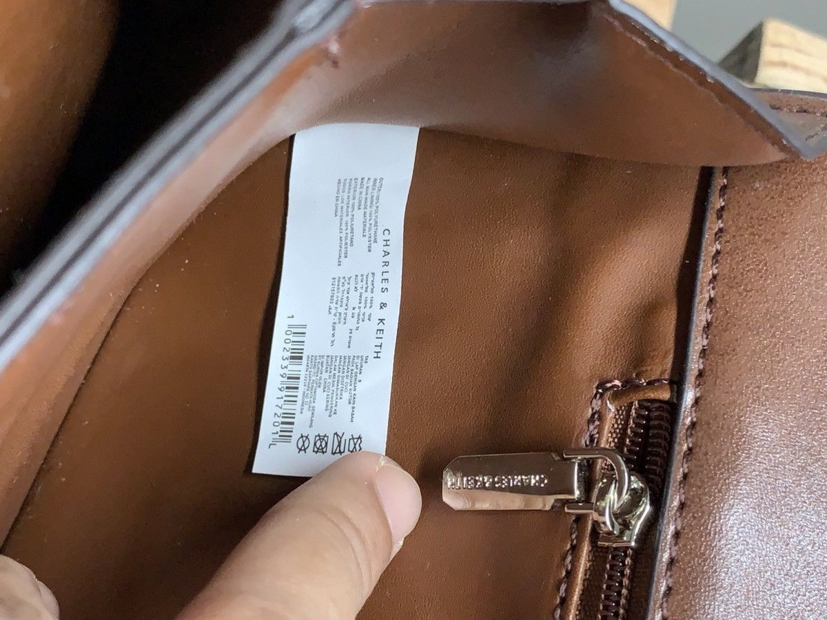 Designer Charles & Keith Brown Single Handle Shoulder Bag Size ONE SIZE - 13 Thumbnail