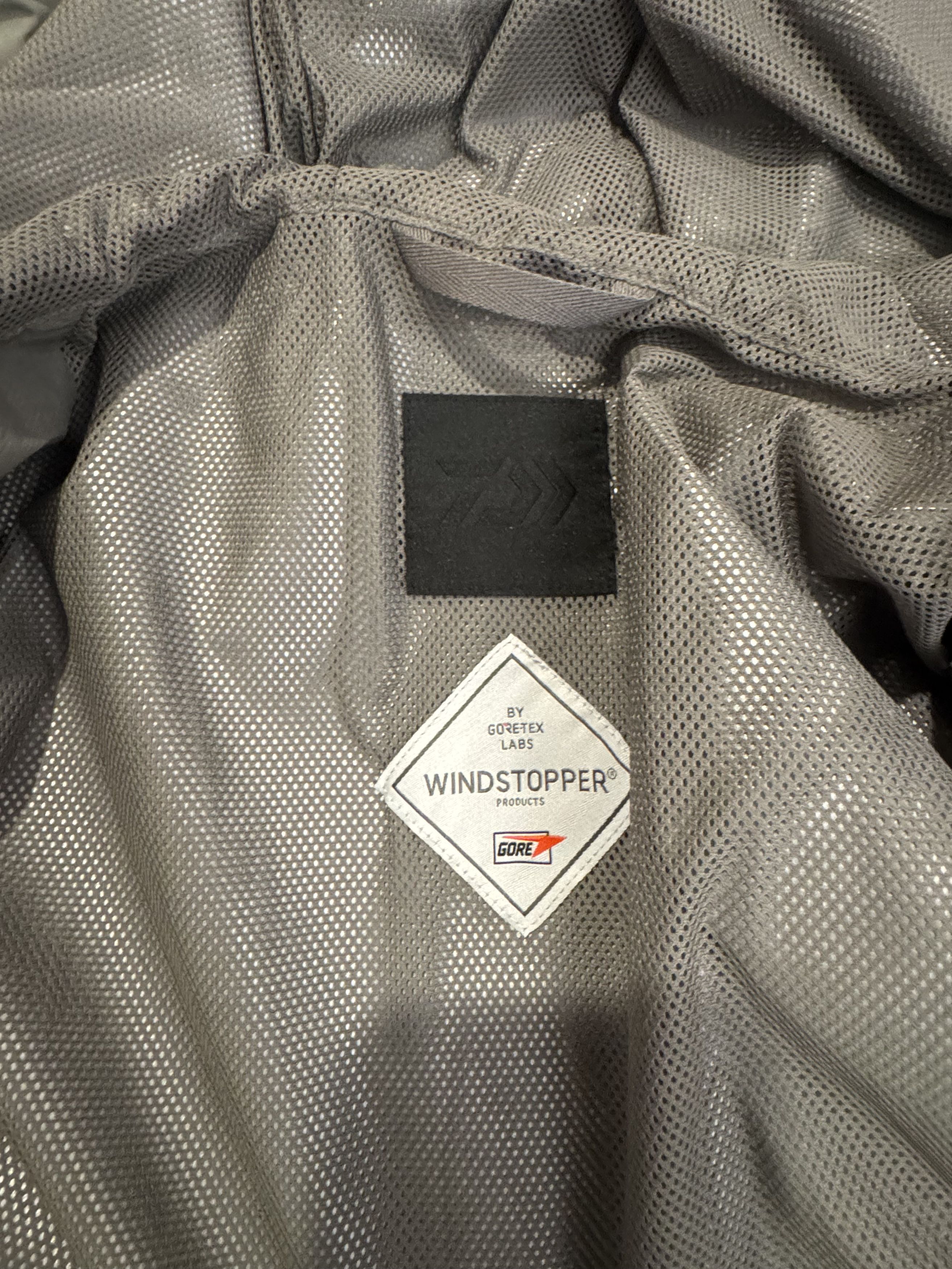 DAIWA PIER39 DAIWA PIER39 "GORE-TEX WINDSTOPPER® TECH ARMED SHELL JACKET" Size US M / EU 48-50 / 2 - 5 Thumbnail