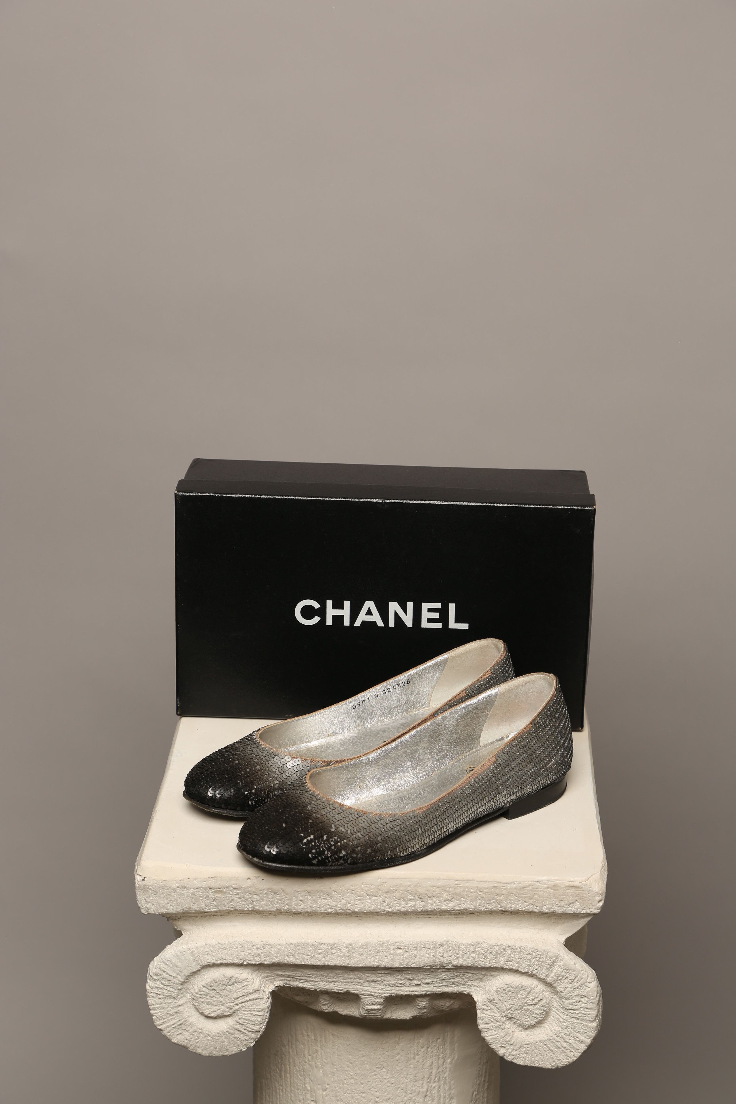 Chanel Rare Ombre Sequin CHANEL Ballerina Flats Size US 7 / IT 37 - 1 Thumbnail