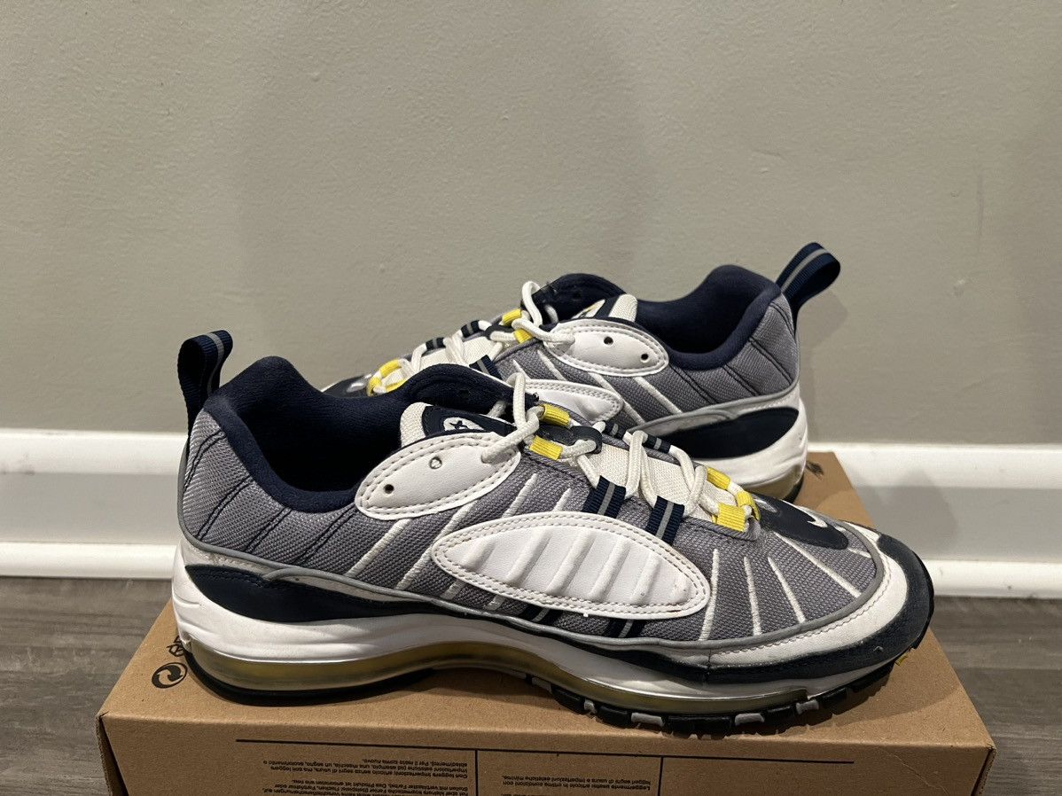 Nike Size 9 Nike Air Max 98 2018 Tour Yellow 640744-105 MSRP $170 Size US 9 / EU 42 - 5 Thumbnail