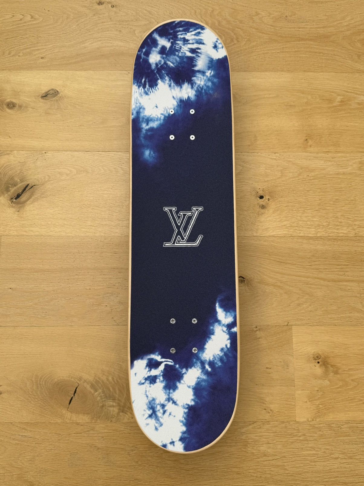 Louis Vuitton Louis Vuitton blue monogram bandana wood skateboard Size ONE SIZE - 2 Thumbnail