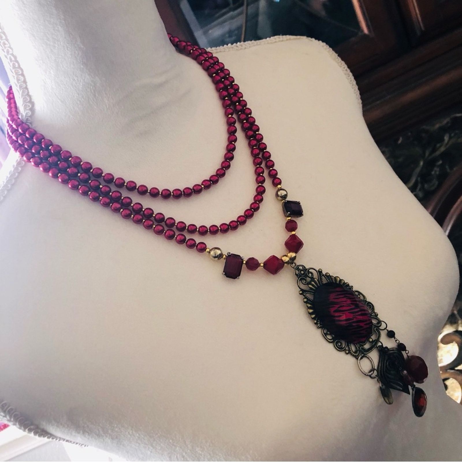 Handmade Handcrafted repurpose red filigree cameo Pearl necklace Size ONE SIZE - 4 Thumbnail