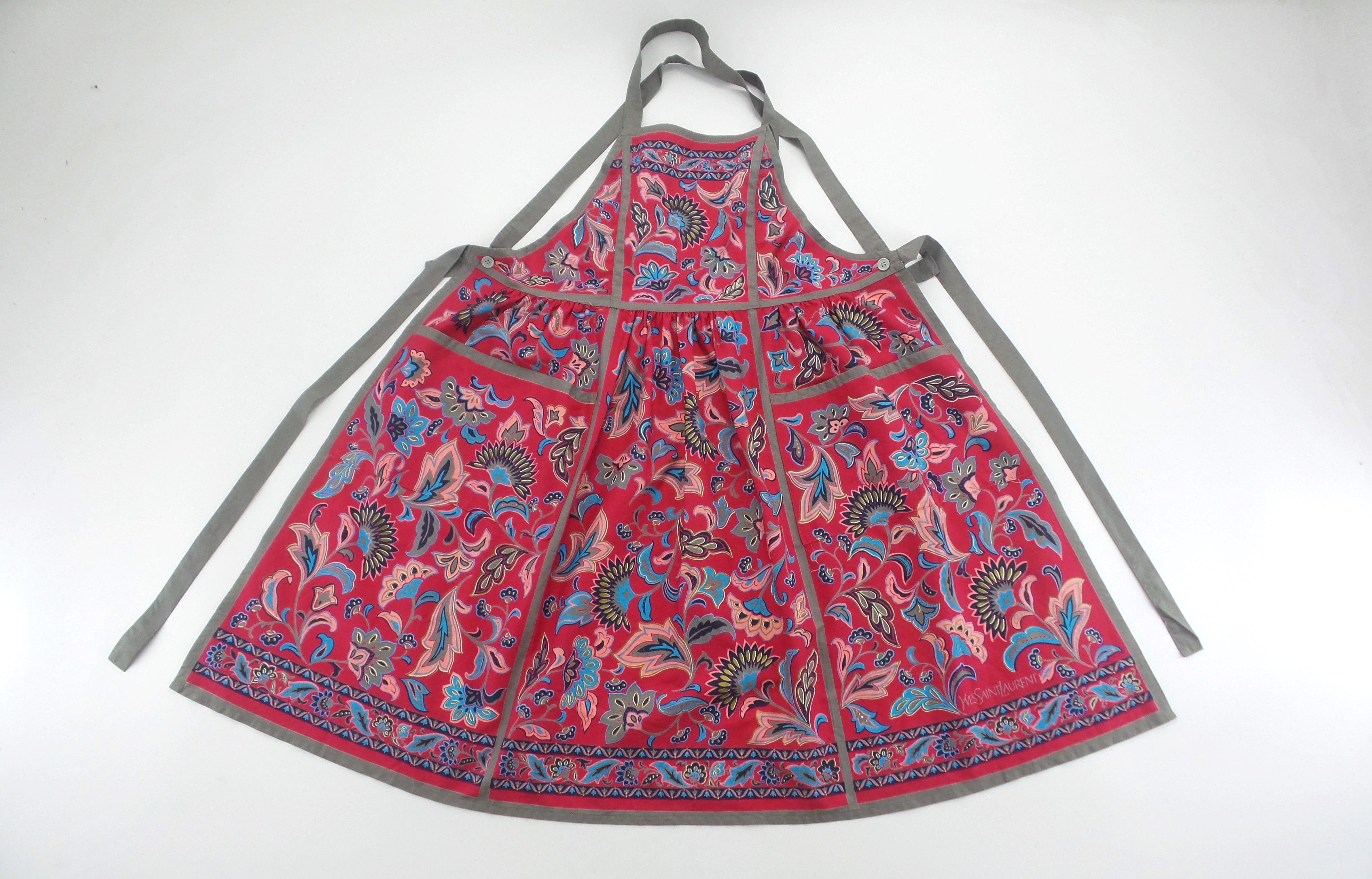 Yves Saint Laurent Yves Saint Laurent tabliers Floral Aprons Size ONE SIZE - 1 Thumbnail