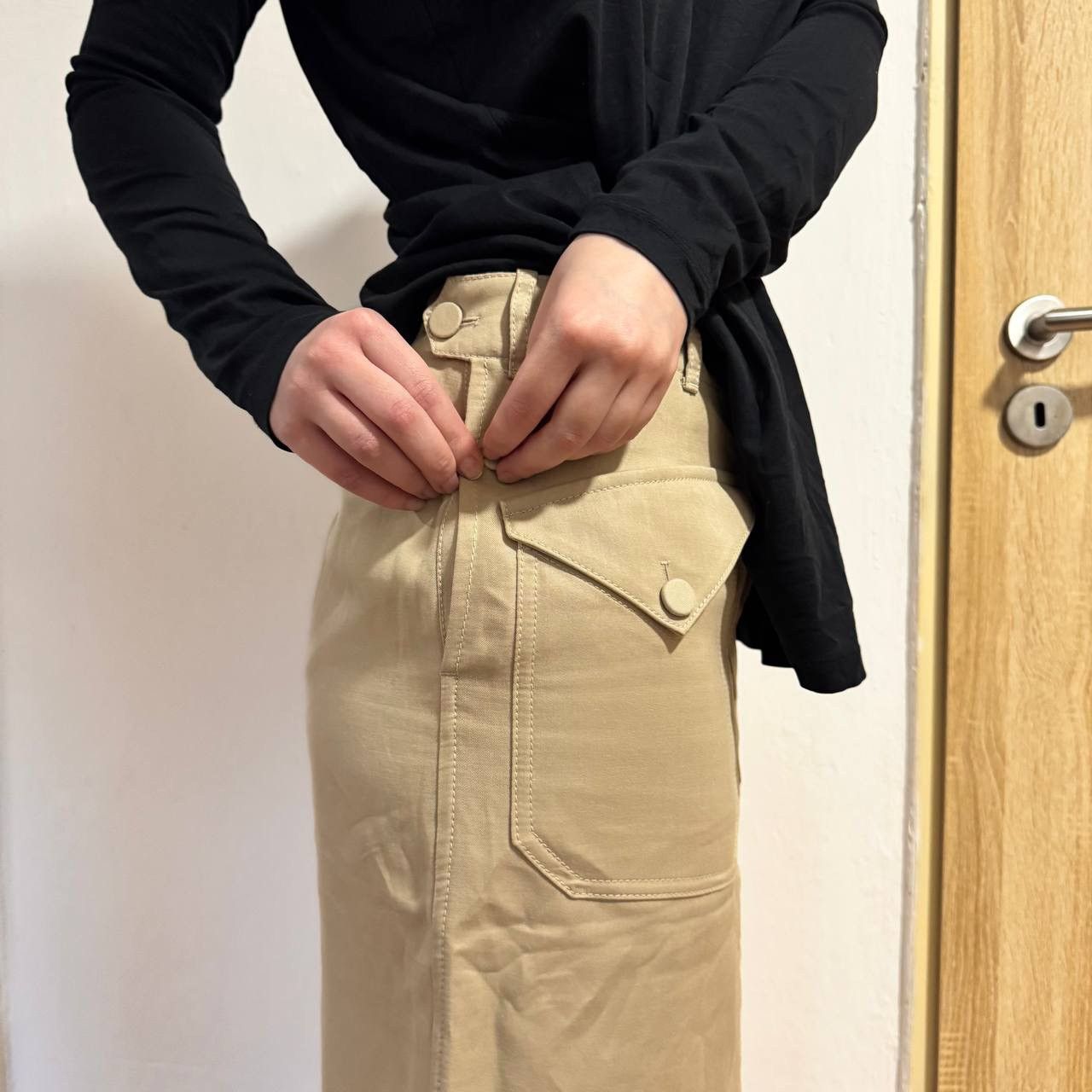 Hermes Hermes Vintage Mid Length Beige Cotton Skirt 40 Size 28" / US 6 / IT 42 - 2 Thumbnail
