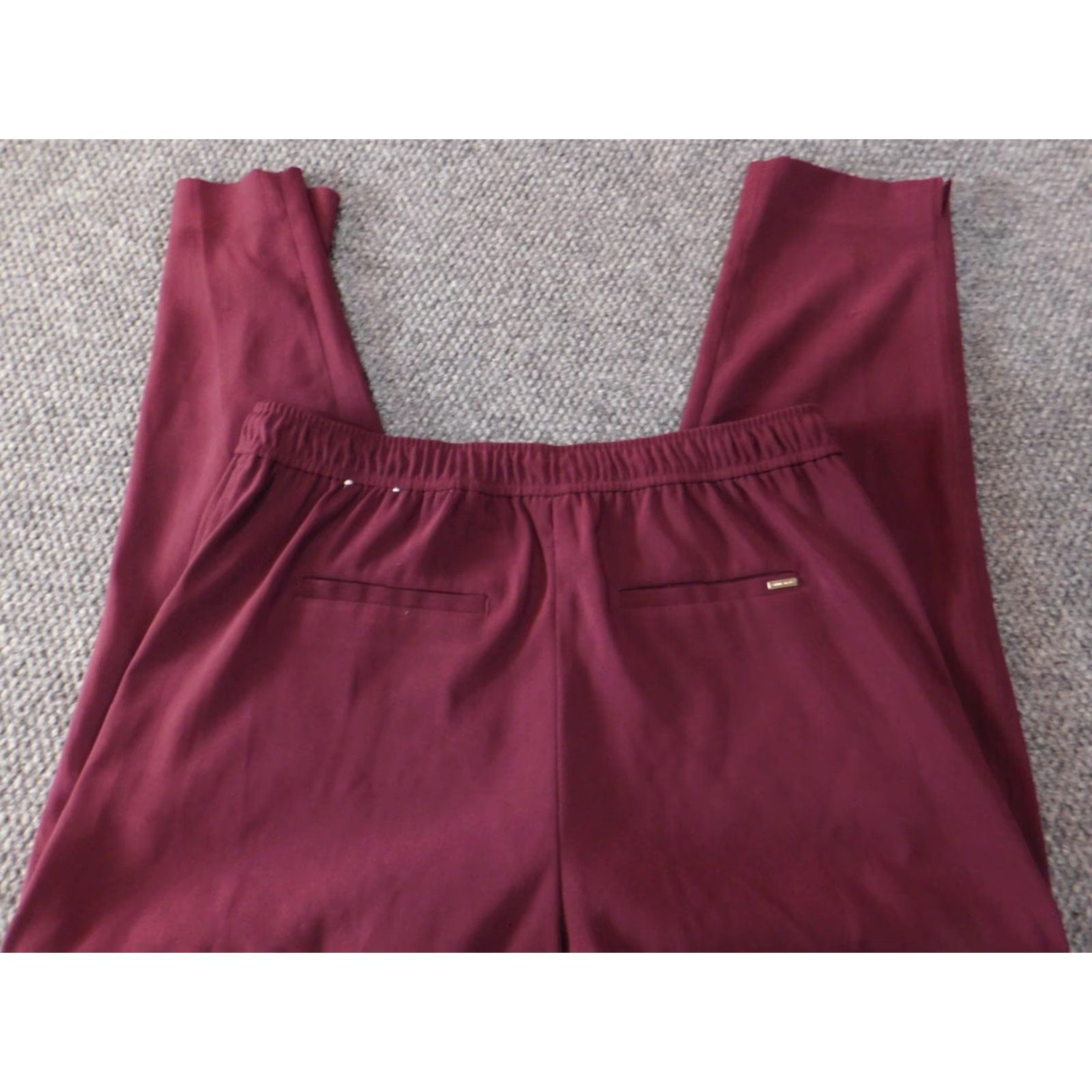 White House Black Market White House Black Market Pants 10 Slim Ankle Straight Stretch Burgundy Red Womens Regular Size 10 26in Inseam Casual VINTAGE? Size 24" / US 00 / IT 34 - 6 Thumbnail