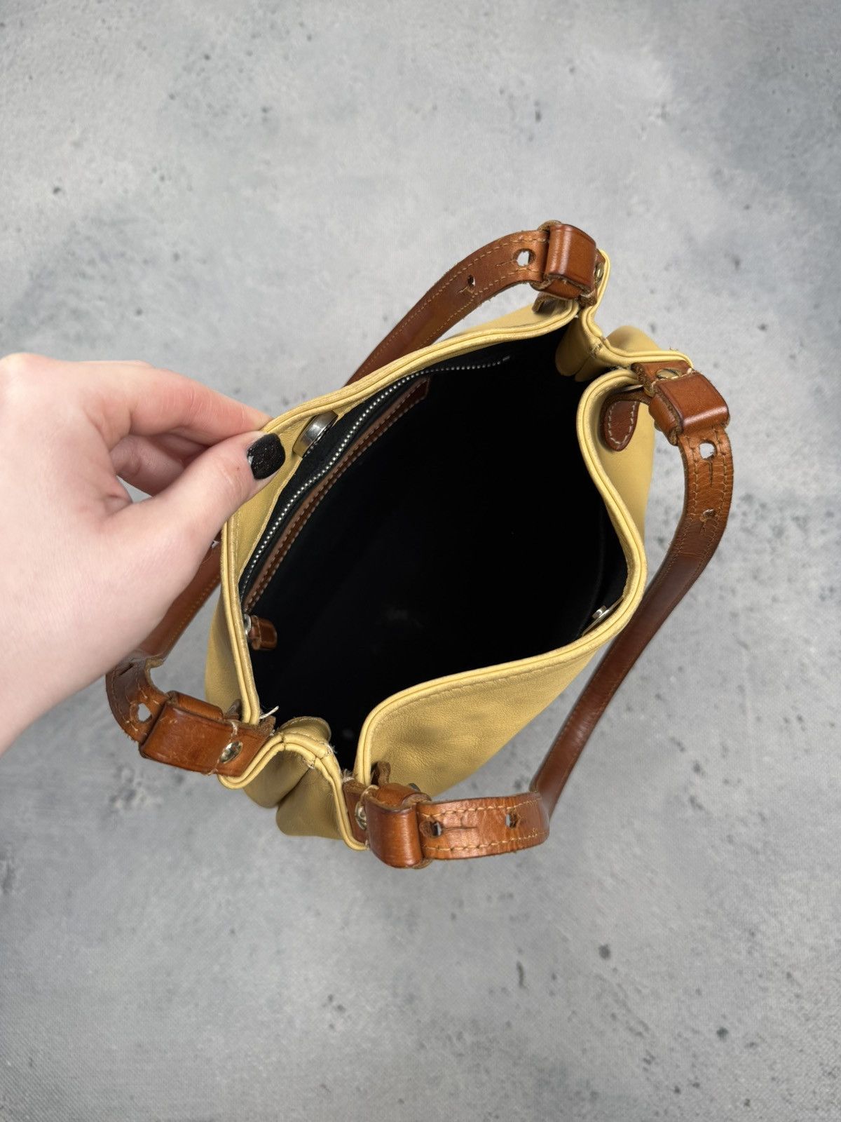 Felisi Felisi Italian Leather Shoulder Bag Yellow Brown 90s Classic Size ONE SIZE - 10 Thumbnail