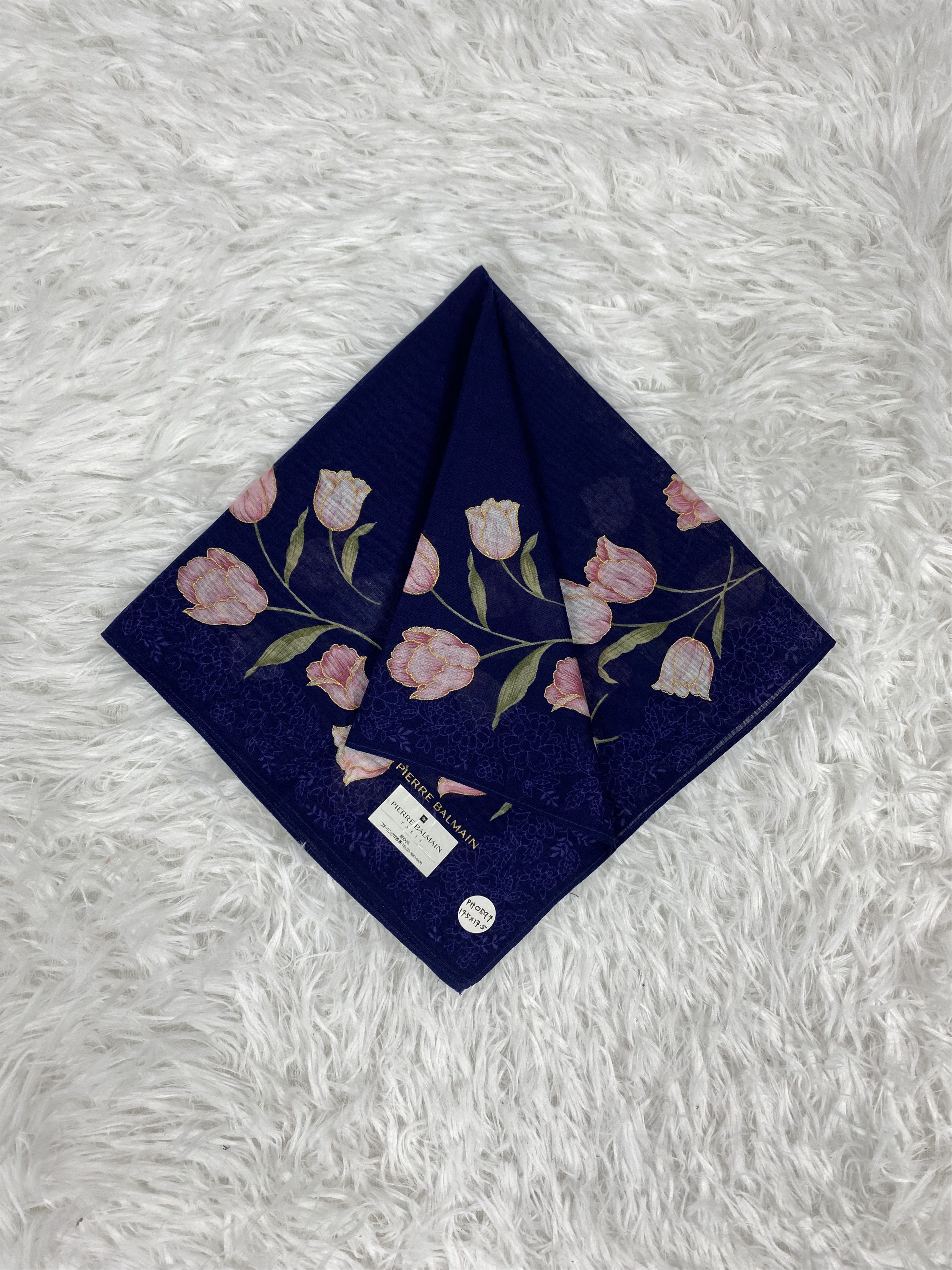 Pierre Balmain Vintage Pierre Balmain Handkerchief Neckerchief PH0597 Size ONE SIZE - 1 Thumbnail