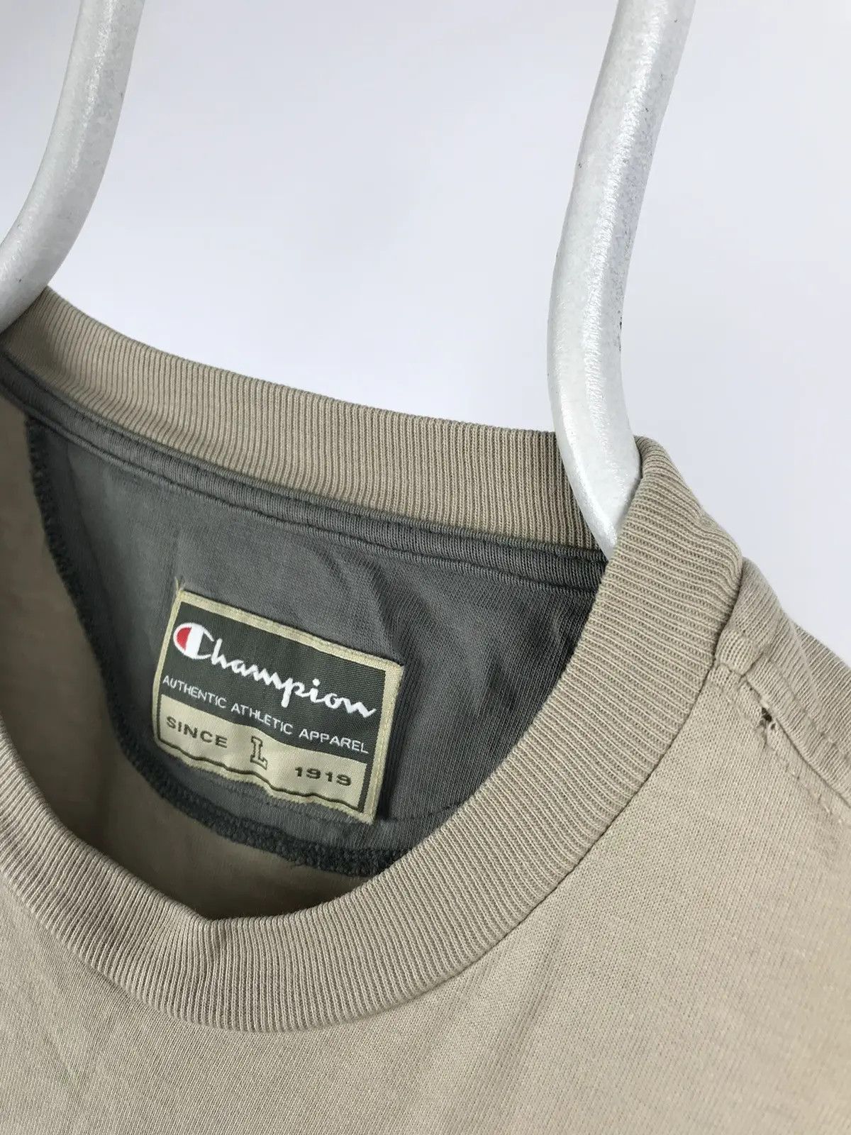 Champion Champion T-shirt vintage embroidered logo size Large Size US L / EU 52-54 / 3 - 3 Thumbnail