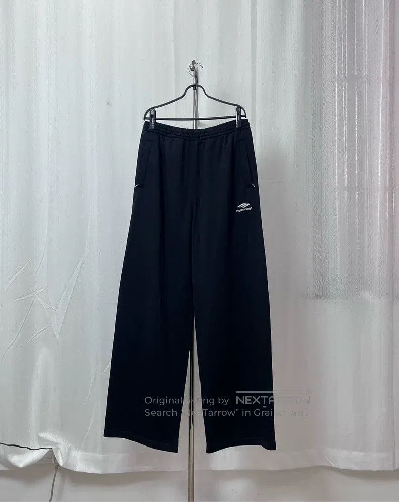 Balenciaga Balenciaga size M 3B Printed Black Sport Pants Size US 27 - 1 Thumbnail