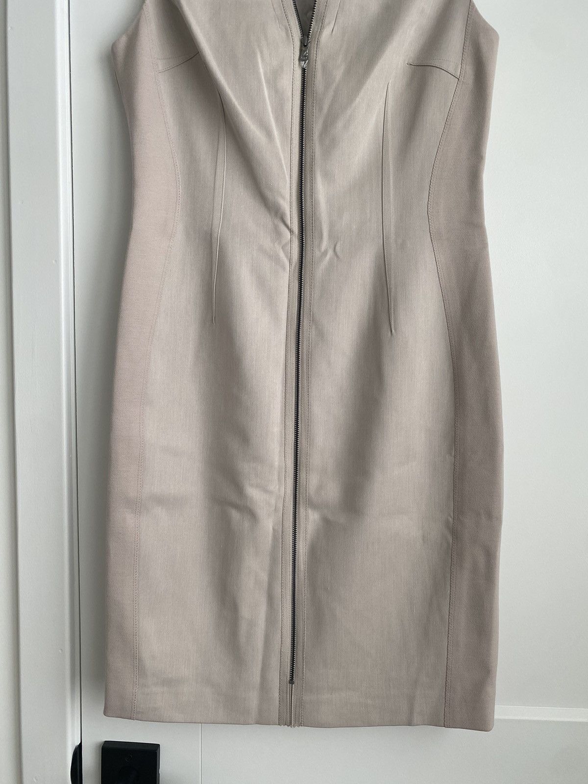Elie Tahari Eli Tahari women NWT perfect sneath ivory formal dress Size M / US 6-8 / IT 42-44 - 2 Thumbnail