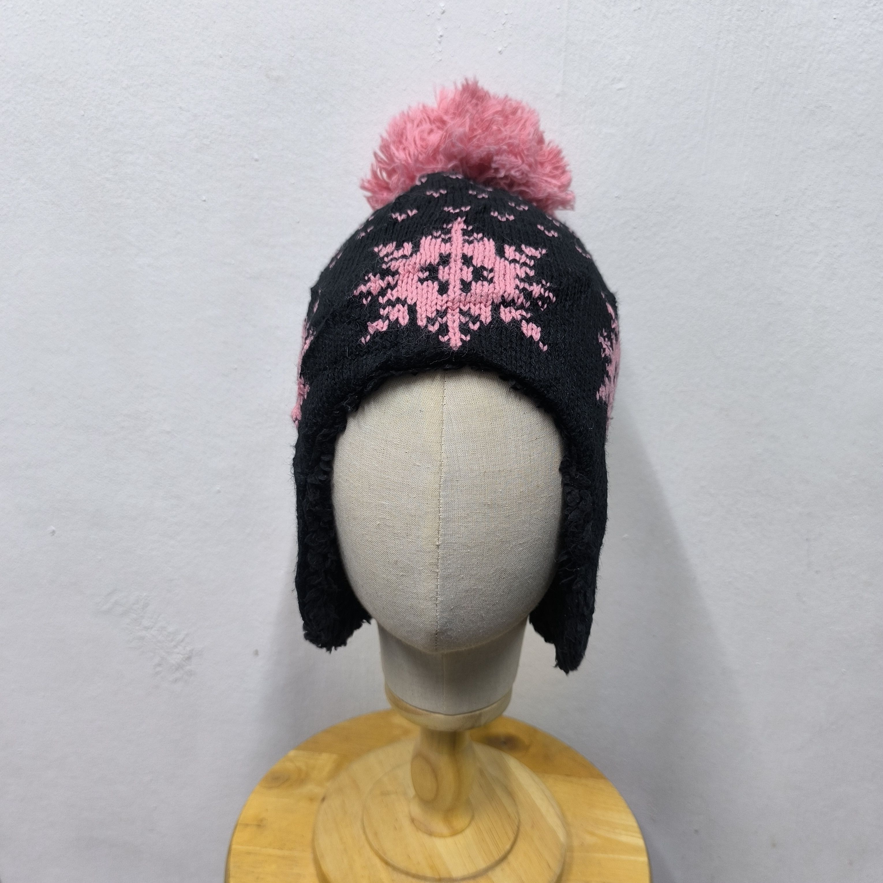 Columbia 🏔 Columbia aztec design earflap beanie hat Size ONE SIZE - 2 Thumbnail