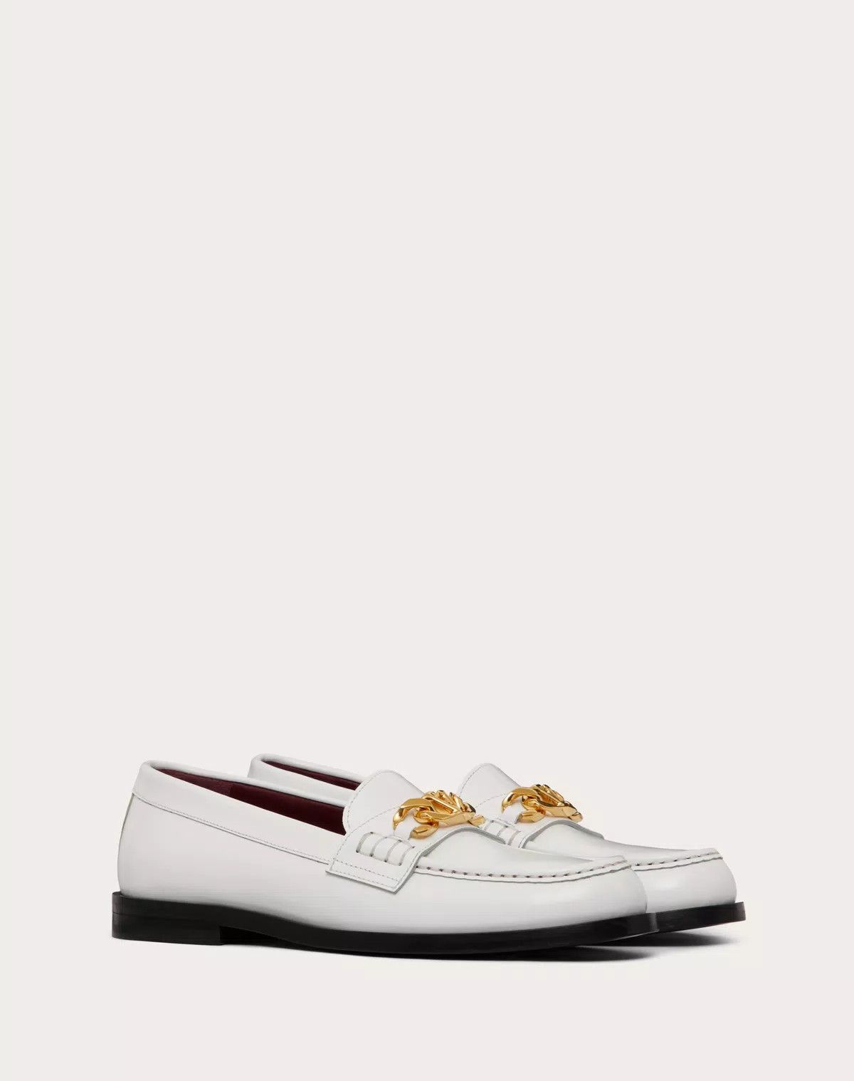 Valentino o1s1wg111125 Vlogo Chain Calfskin Loafers in White Size US 10 / IT 40 - 2 Thumbnail
