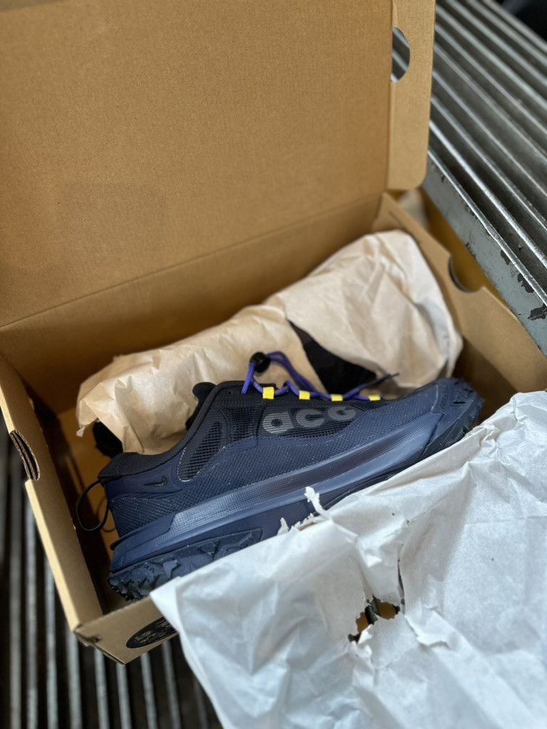 Nike NIKE ACG Mountain Fly 2 Low GORE-TEX sz 11 Size US 11 / EU 44 - 9 Thumbnail