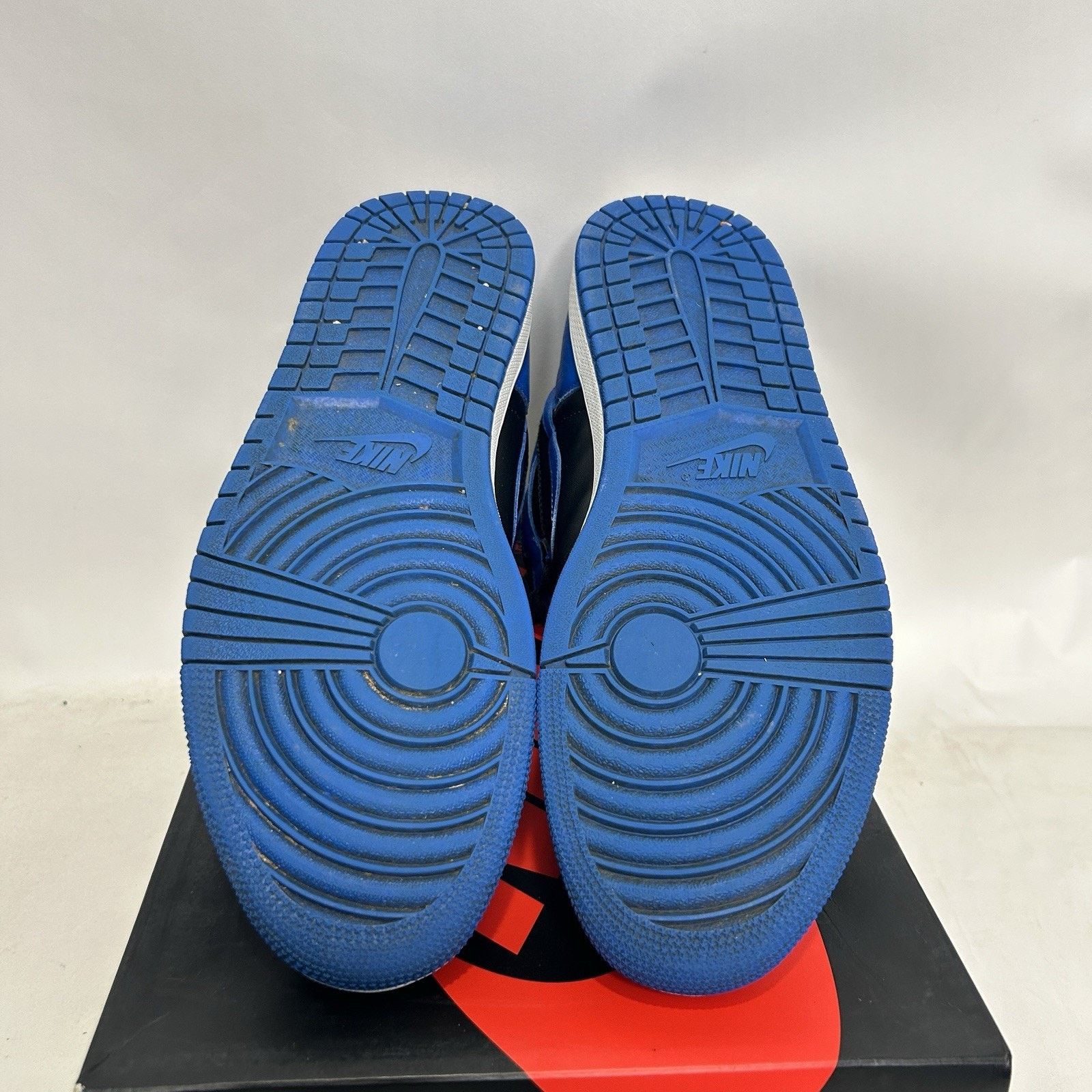 Jordan Brand Nike Air Jordan 1 High OG “Royal Blue” 2017 Size US 13 / EU 46 - 7 Thumbnail
