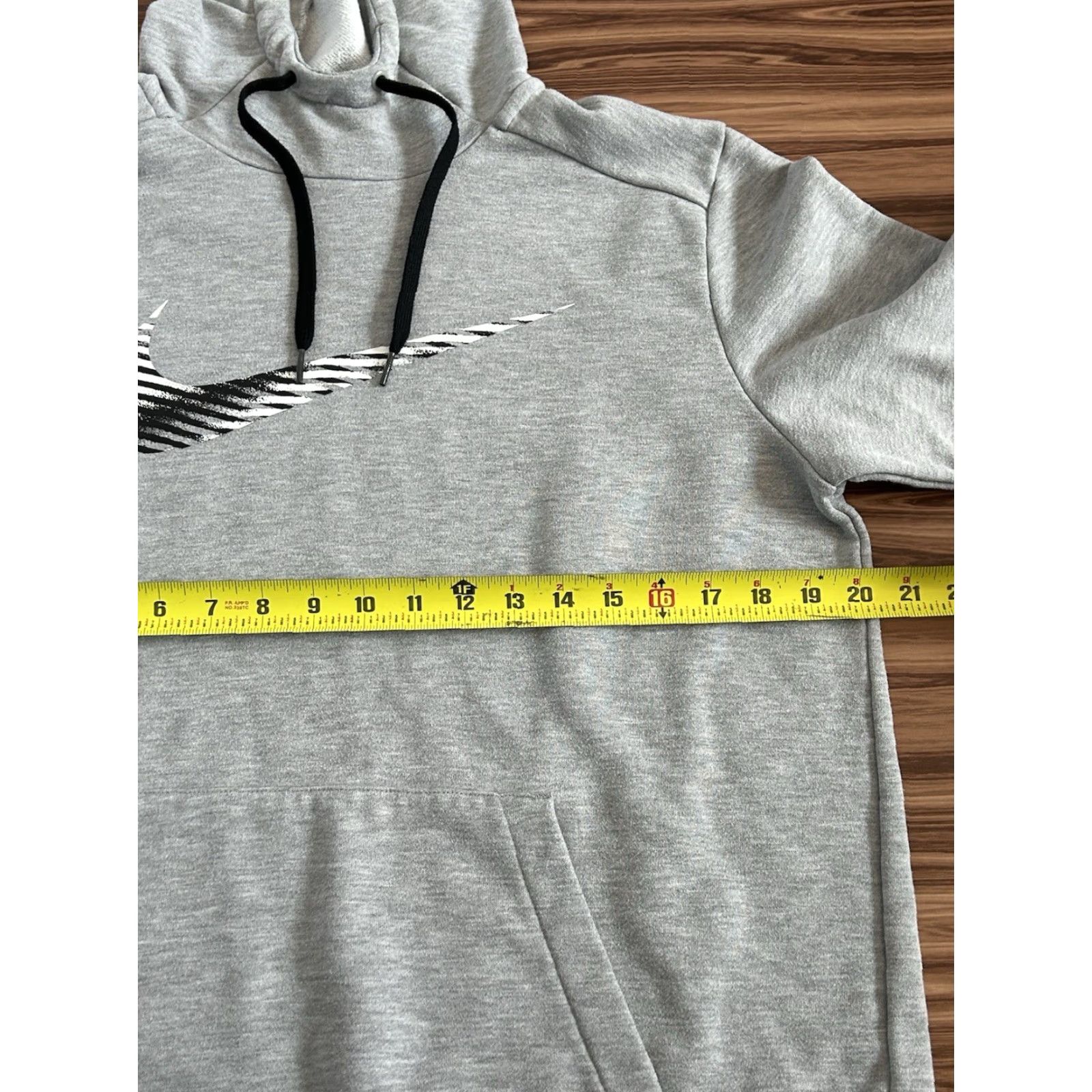 Nike Mens Nike Hoodie Gray Large Dri-Fit Pullover Pocket Standard sz L Size US L / EU 52-54 / 3 - 4 Thumbnail