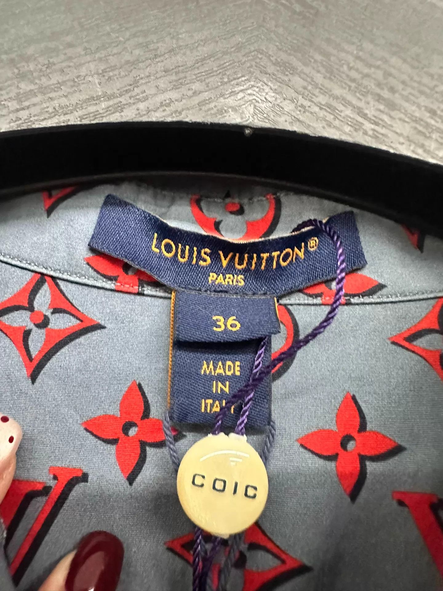 Louis Vuitton Louis Vuitton Monogram Shirt Size 36 Size XS / US 0-2 / IT 36-38 - 4 Thumbnail