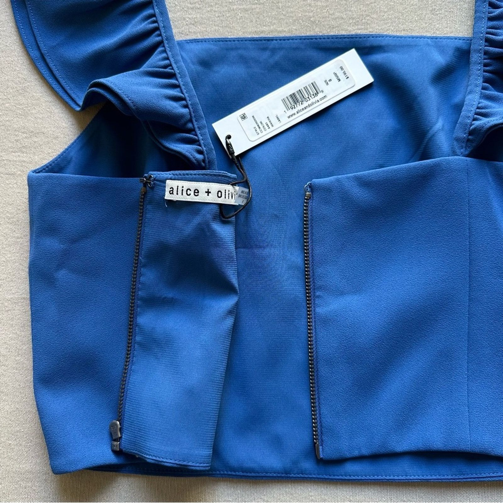 Alice + Olivia Alice + Olivia Blue Crop Tank Top Size M / US 6-8 / IT 42-44 - 8 Thumbnail
