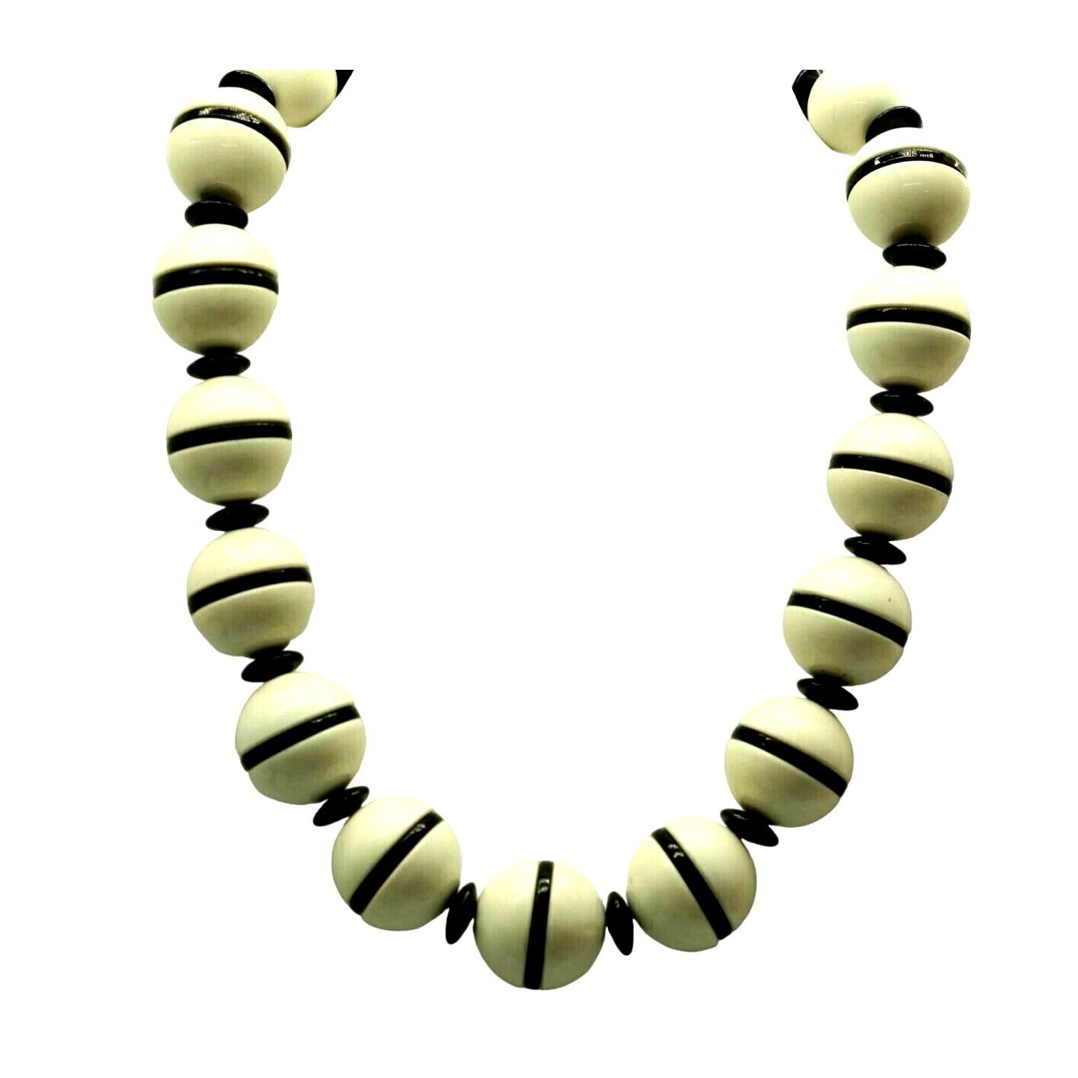 Other Vintage Black & White Chunky Boho Acrylic Bead Necklace •18" Size ONE SIZE - 1 Thumbnail