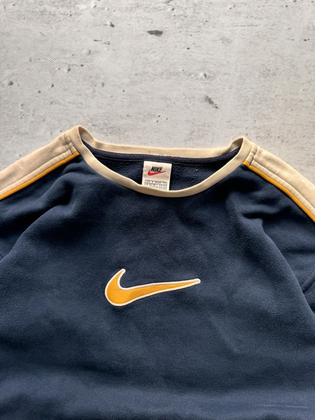 Nike × Vintage NIKE VINTAGE CENTER LOGO OVERSIZE BOXY SWEATSHIRT Size US S / EU 44-46 / 1 - 3 Thumbnail