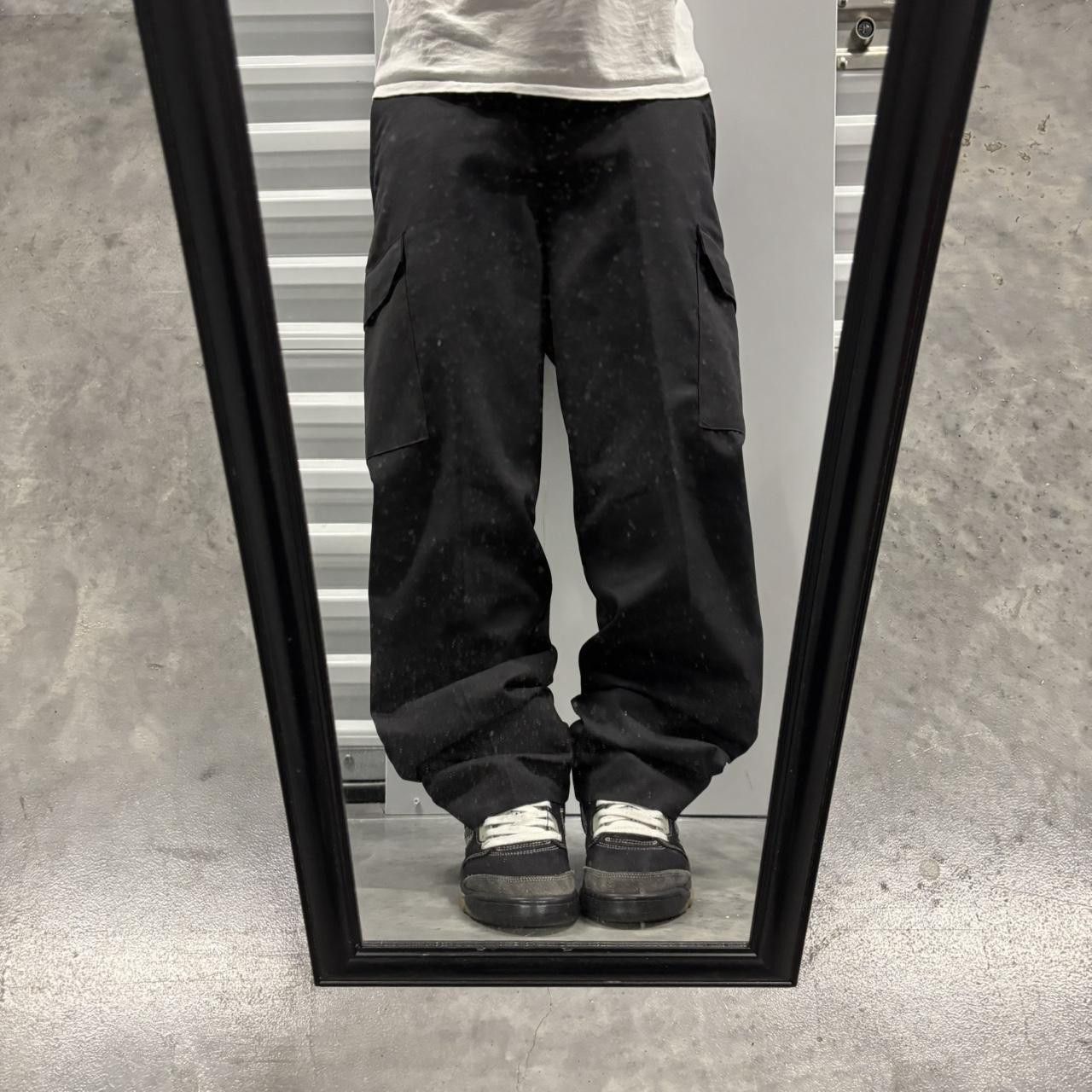 Japanese Brand × Vintage Crazy Vintage Y2K/2000s Black Streetwear Workwear Essential Cargo Pants! Size US 32 / EU 48 - 1 Thumbnail