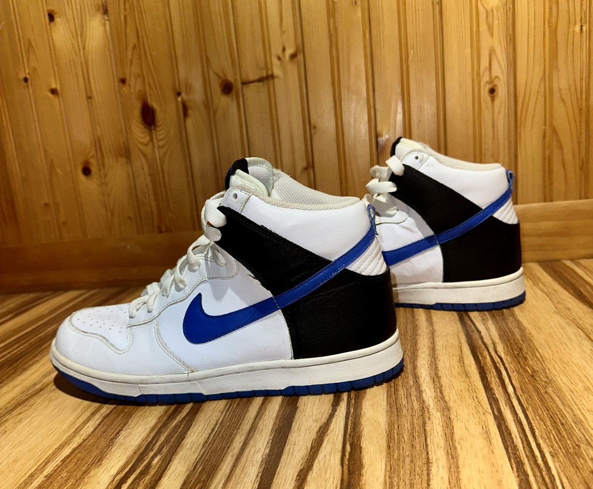 Nike 2008 Nike White Black and Blue Accents Size 9 Size US 9 / EU 42 - 5 Thumbnail