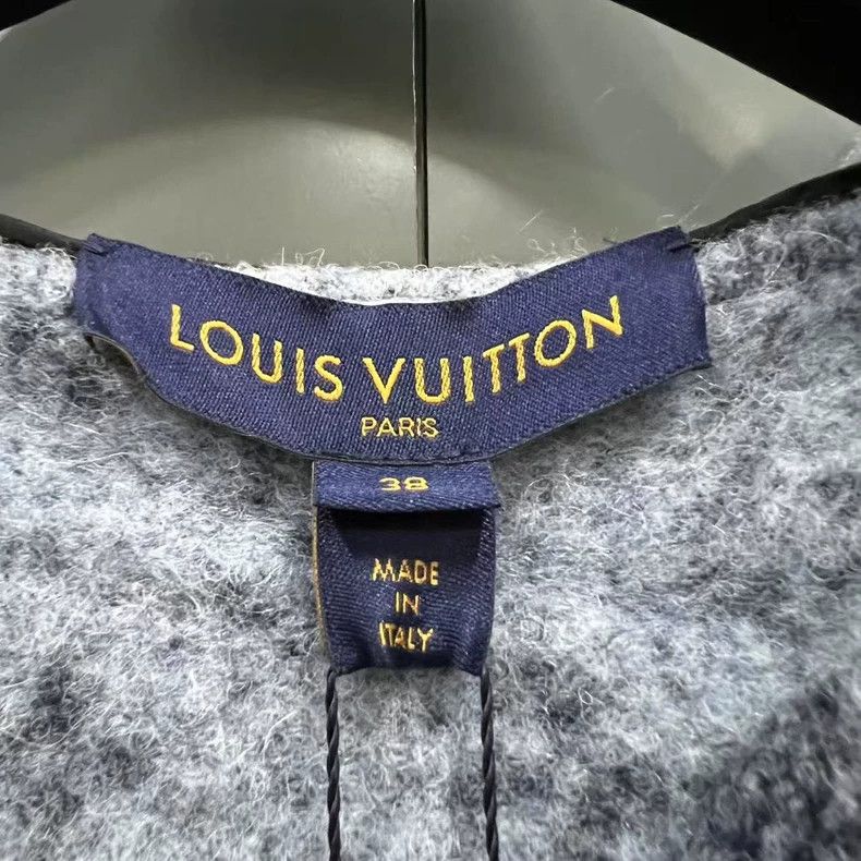 Louis Vuitton LOUIS VUITTON A hooded jacket with full print of old flower Size XS / US 0-2 / IT 36-38 - 3 Thumbnail