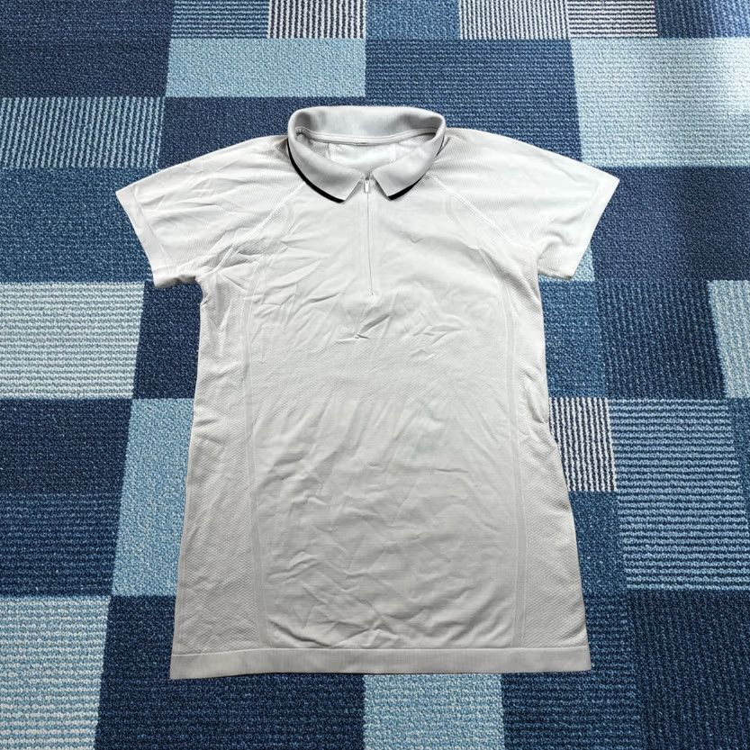 Athleta Athleta Shirt Womens M White Momentum Seamless Polo Tee 1/4 Zip Stretch Casual Size M / US 6-8 / IT 42-44 - 1 Thumbnail
