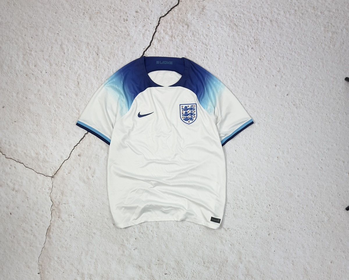 Nike Nike England soccer jersey Size US XL / EU 56 / 4 - 1 Thumbnail