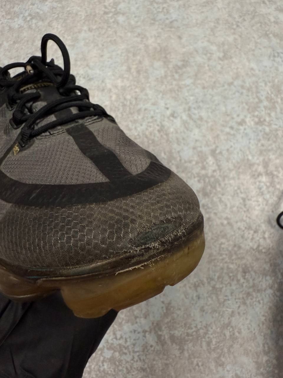Nike Nike Air Vapormax Black Gold Sneakers Size US 9 / EU 42 - 3 Thumbnail