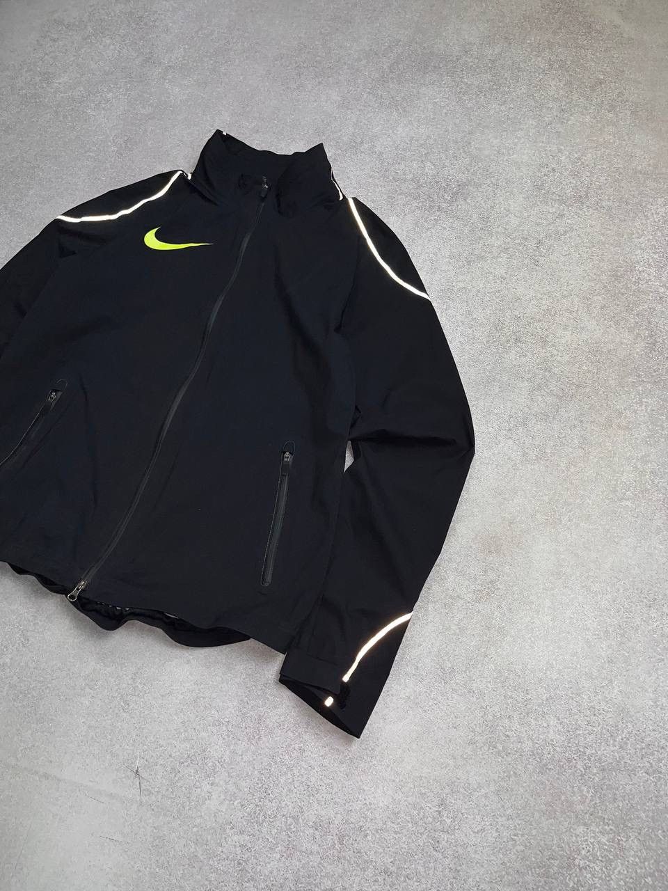 Nike Vintage Nike Waterproof Windrunner Olympic Jacket M Y2K Size US M / EU 48-50 / 2 - 2 Thumbnail