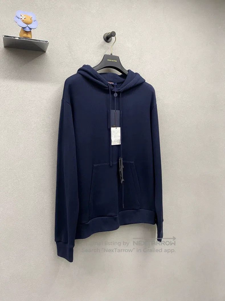 Louis Vuitton Louis Vuitton Navy Blue Beaded hoodie Size US M / EU 48-50 / 2 - 4 Thumbnail