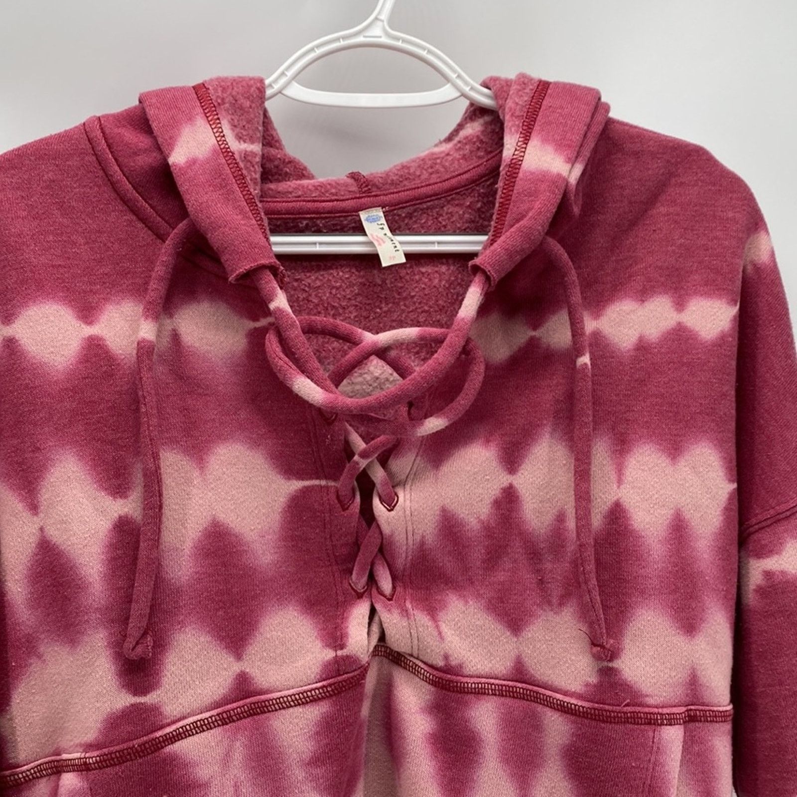 Free People Free People Movement Tie dye believer semi cropped hoodie Size S / US 4 / IT 40 - 4 Thumbnail