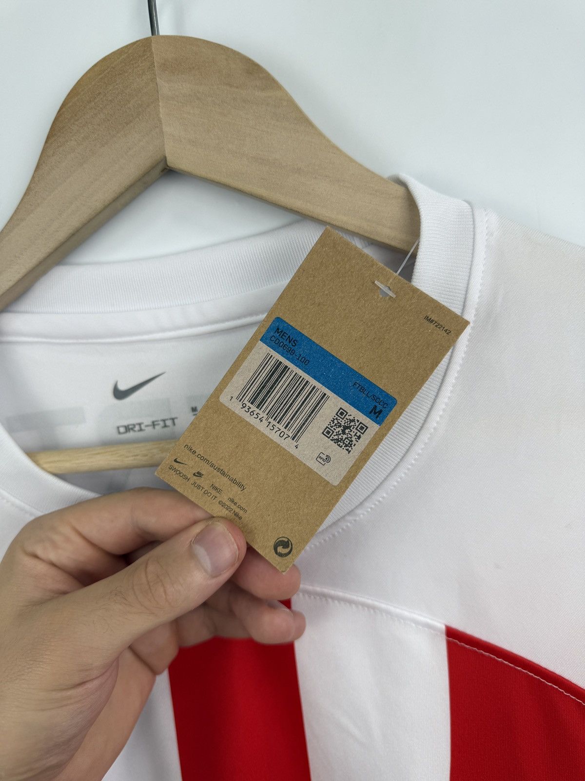 Nike 🏴󠁧󠁢󠁥󠁮󠁧󠁿 Y2K Nike Sunderland Soccer Jersey T-Shirt Blokecore Rare Size US M / EU 48-50 / 2 - 8 Thumbnail
