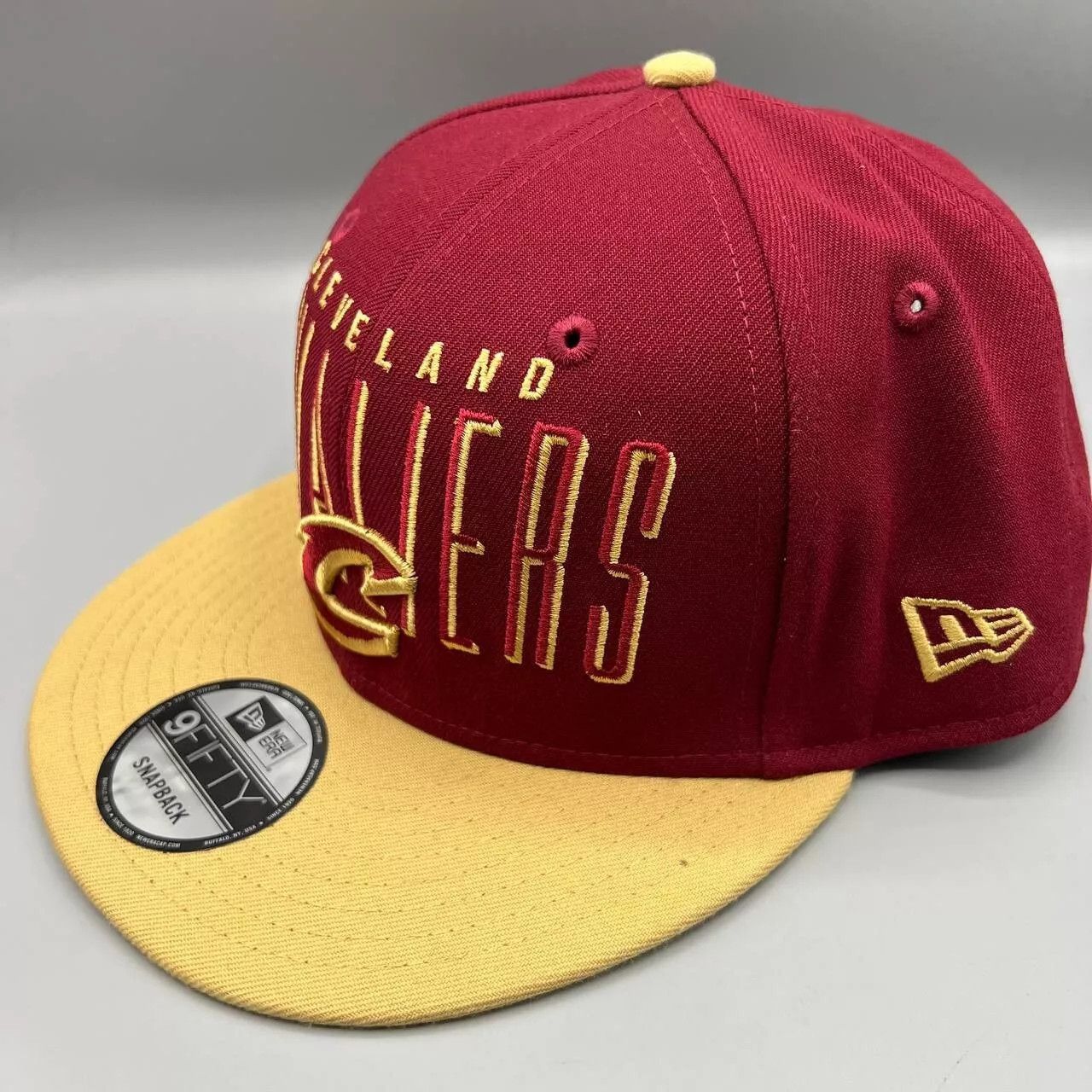 New Era Cleveland Cavaliers Cavs Hat Men Red Snap NBA Back Cap New Size ONE SIZE - 2 Thumbnail